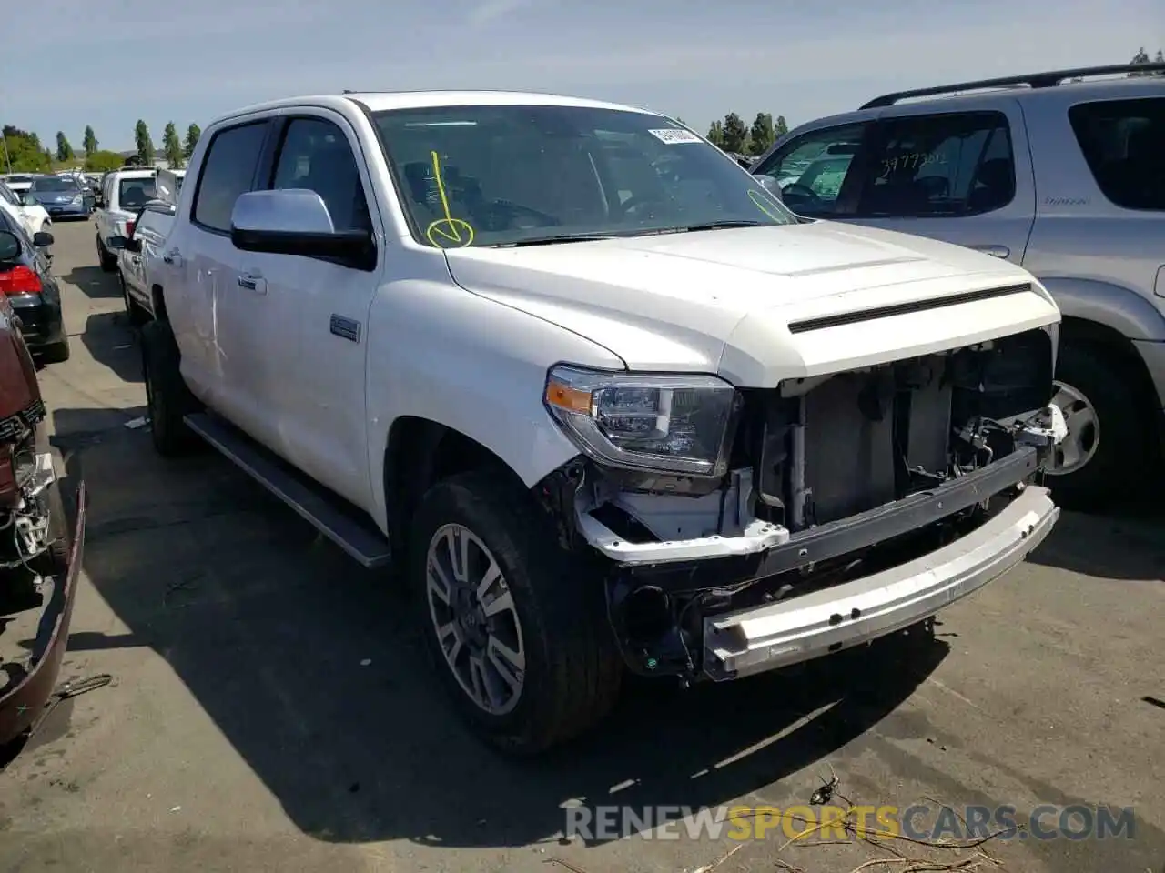 1 Photograph of a damaged car 5TFAY5F19LX930520 TOYOTA TUNDRA 2020