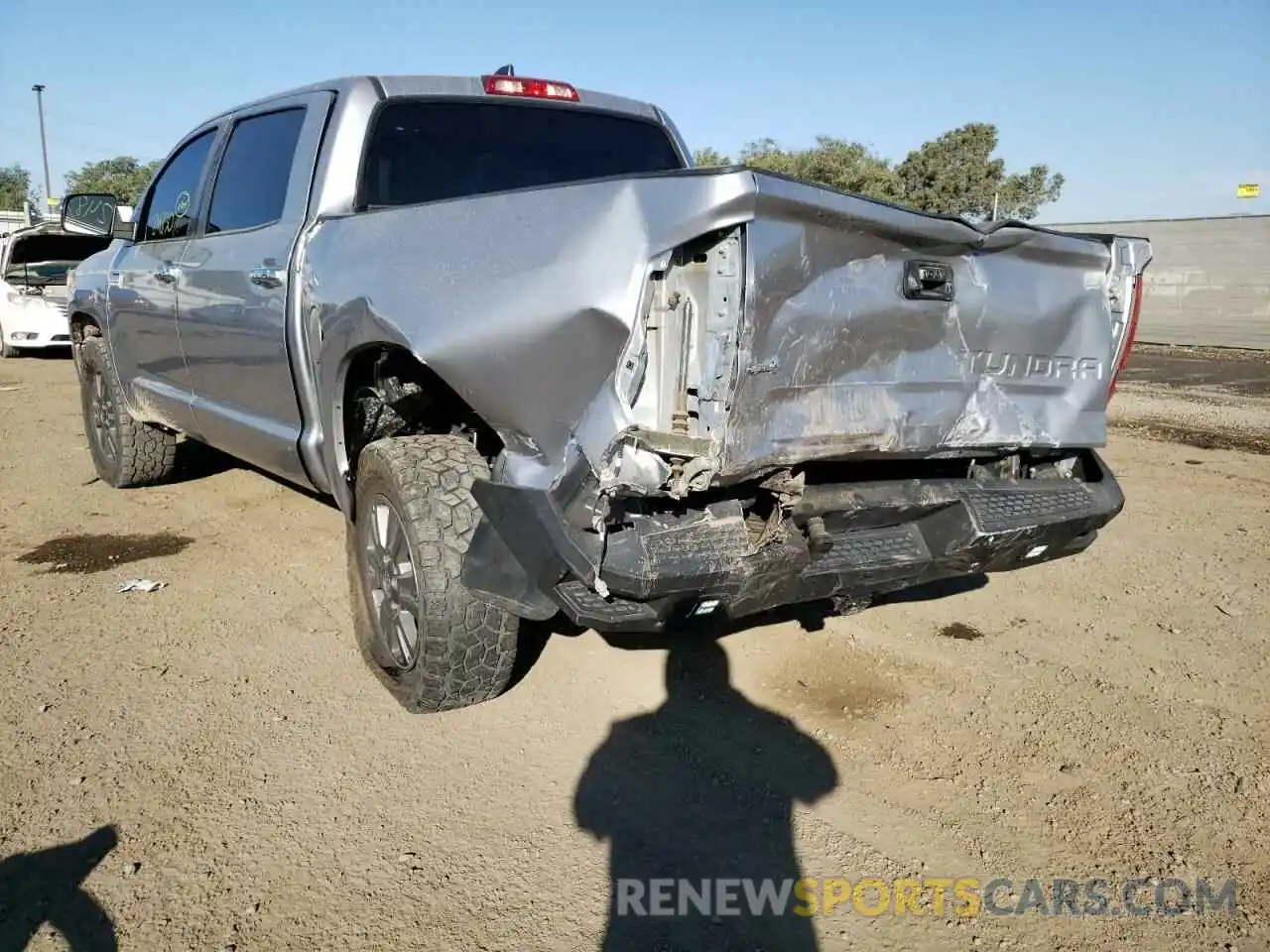 9 Photograph of a damaged car 5TFAY5F19LX934373 TOYOTA TUNDRA 2020