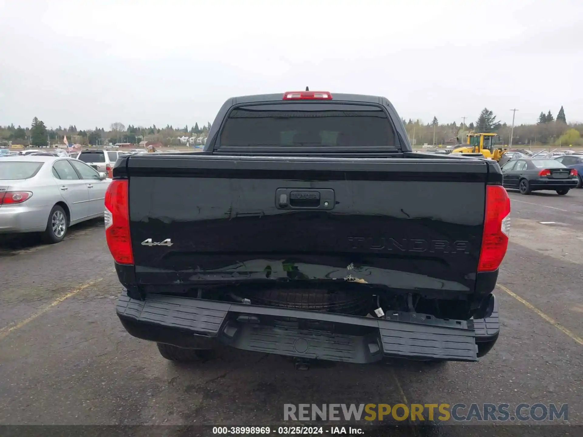 16 Photograph of a damaged car 5TFAY5F1XLX898404 TOYOTA TUNDRA 2020