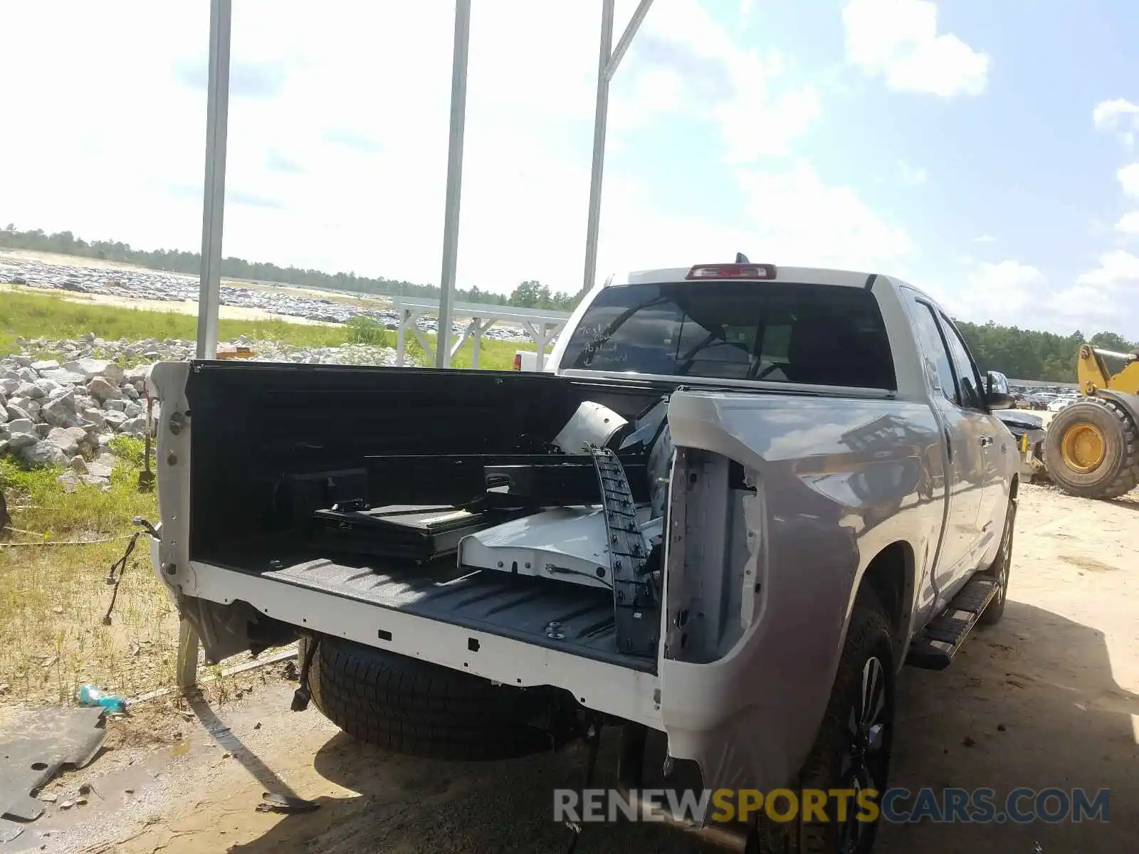 4 Photograph of a damaged car 5TFBY5F10LX891644 TOYOTA TUNDRA 2020