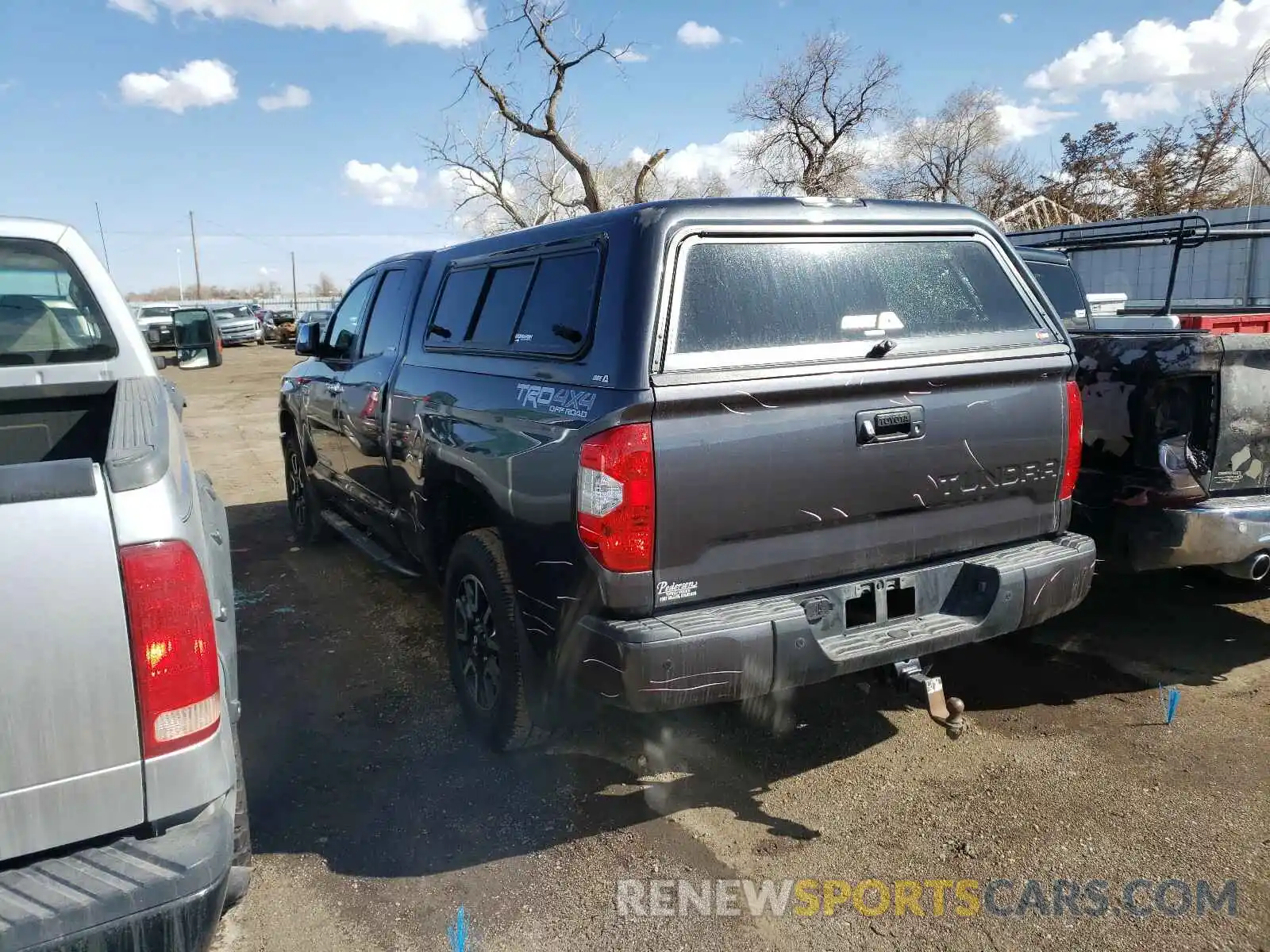 3 Photograph of a damaged car 5TFBY5F13LX913412 TOYOTA TUNDRA 2020