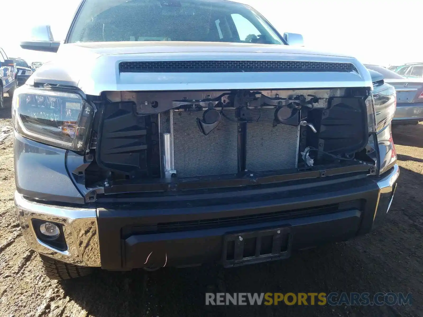 9 Photograph of a damaged car 5TFBY5F13LX913412 TOYOTA TUNDRA 2020