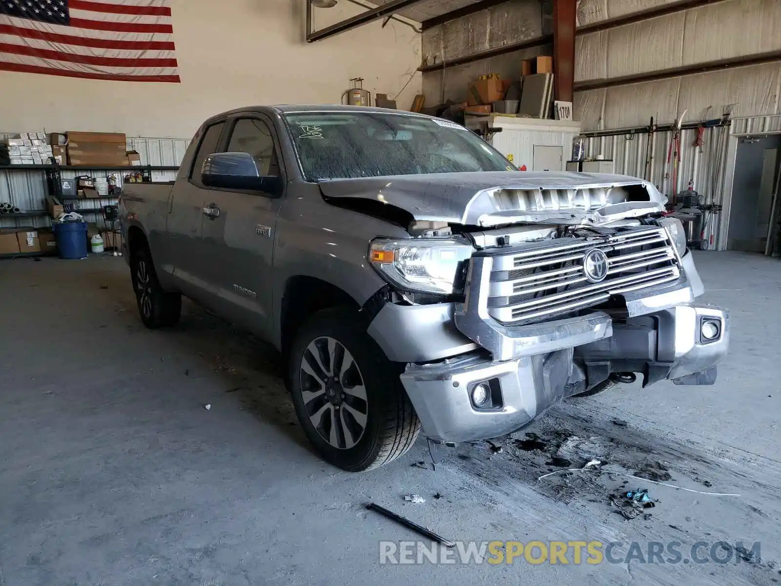 1 Photograph of a damaged car 5TFBY5F13LX952890 TOYOTA TUNDRA 2020