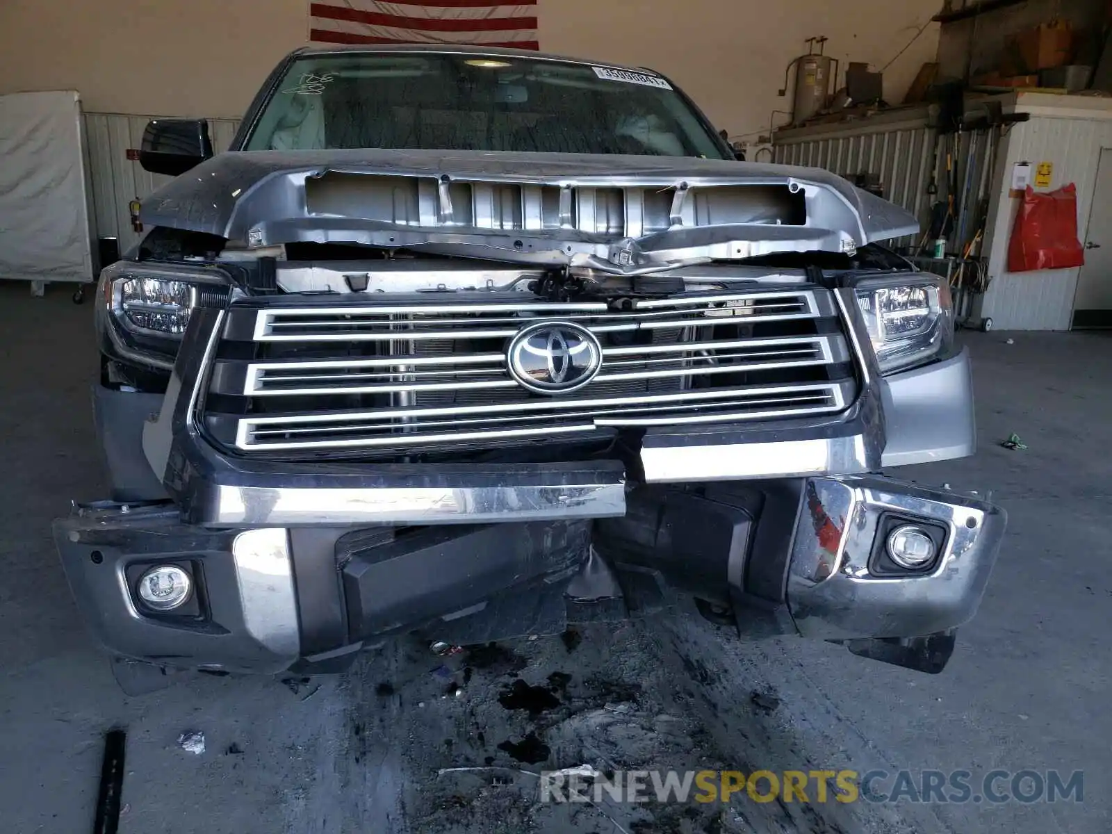 9 Photograph of a damaged car 5TFBY5F13LX952890 TOYOTA TUNDRA 2020