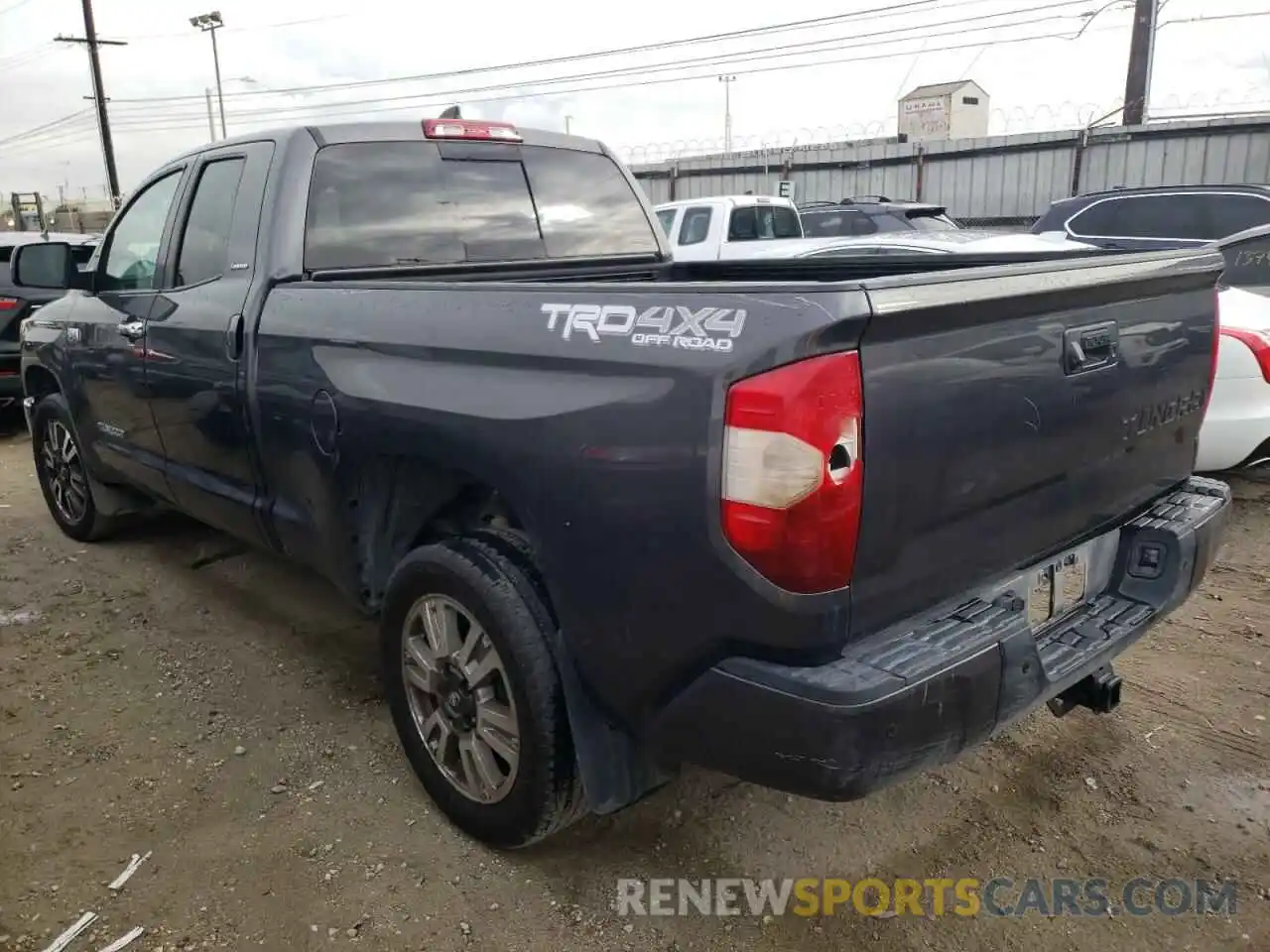 3 Фотография поврежденного автомобиля 5TFBY5F17LX889325 TOYOTA TUNDRA 2020