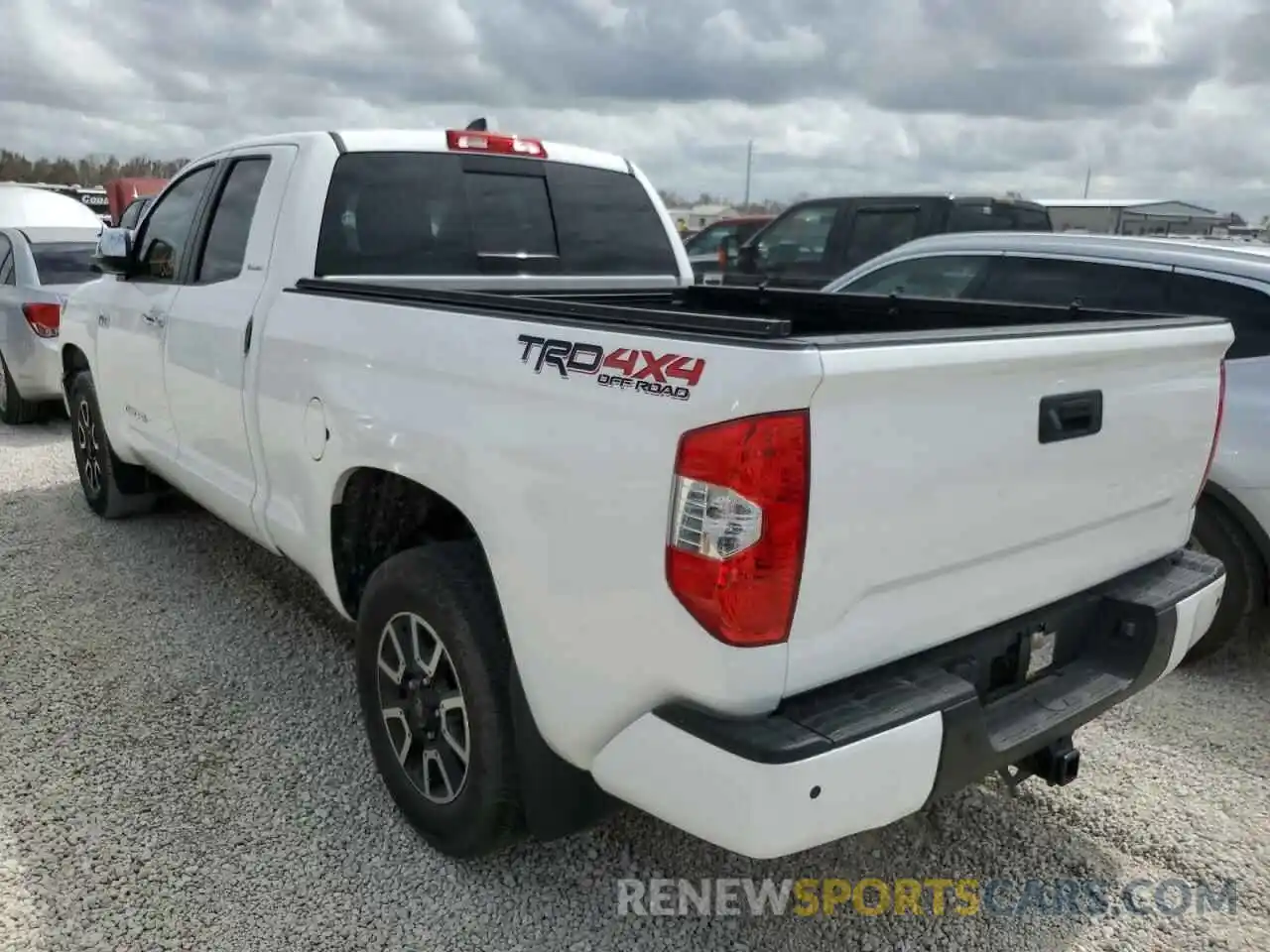 3 Photograph of a damaged car 5TFBY5F18LX876146 TOYOTA TUNDRA 2020