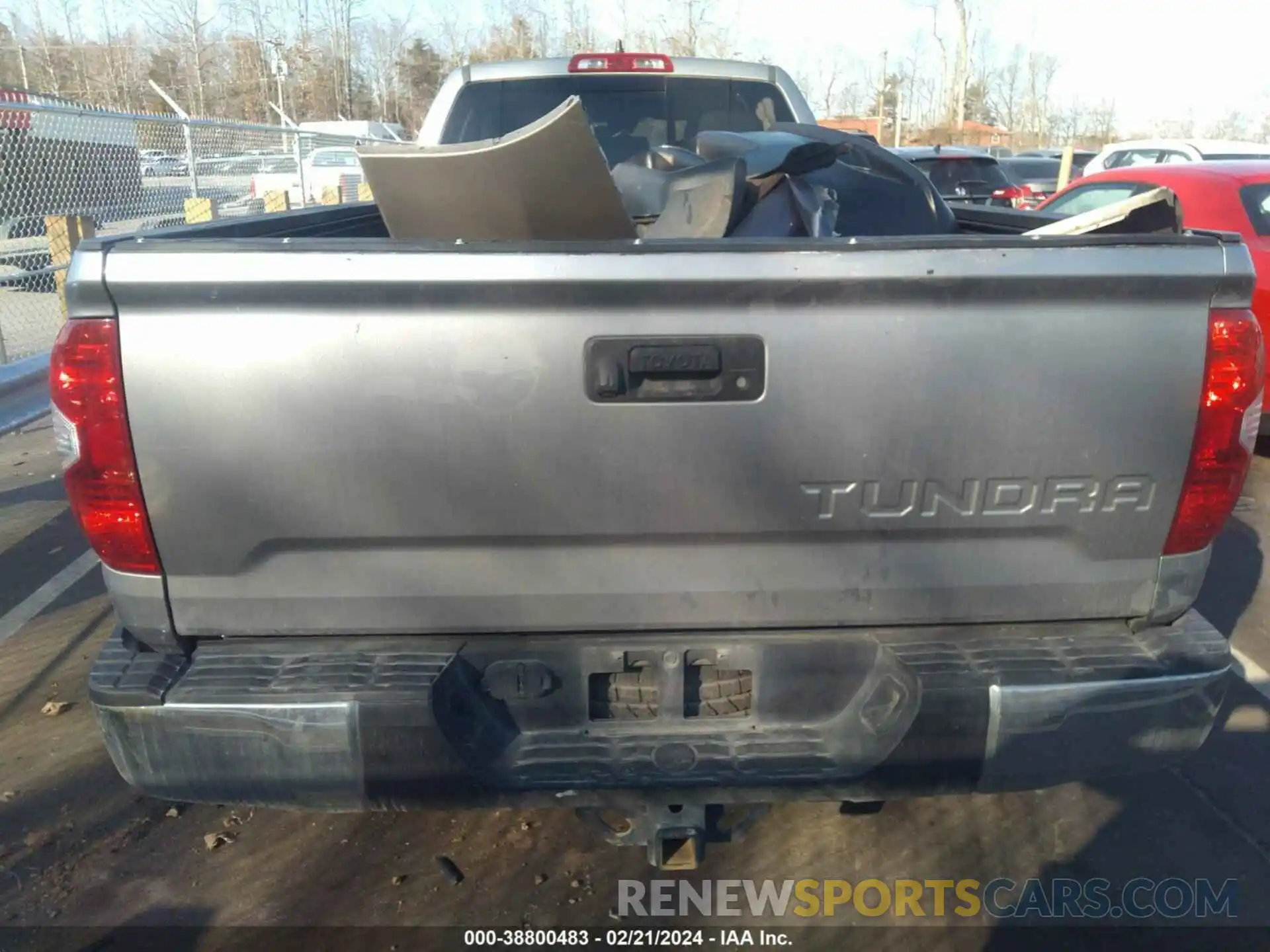 16 Photograph of a damaged car 5TFCY5F14LX025725 TOYOTA TUNDRA 2020