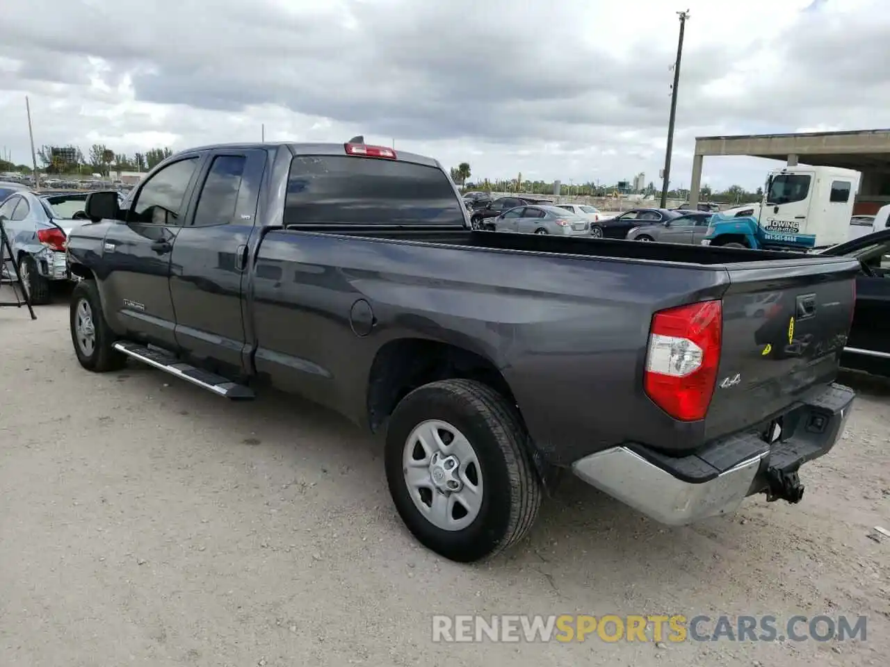 3 Photograph of a damaged car 5TFCY5F14LX025935 TOYOTA TUNDRA 2020