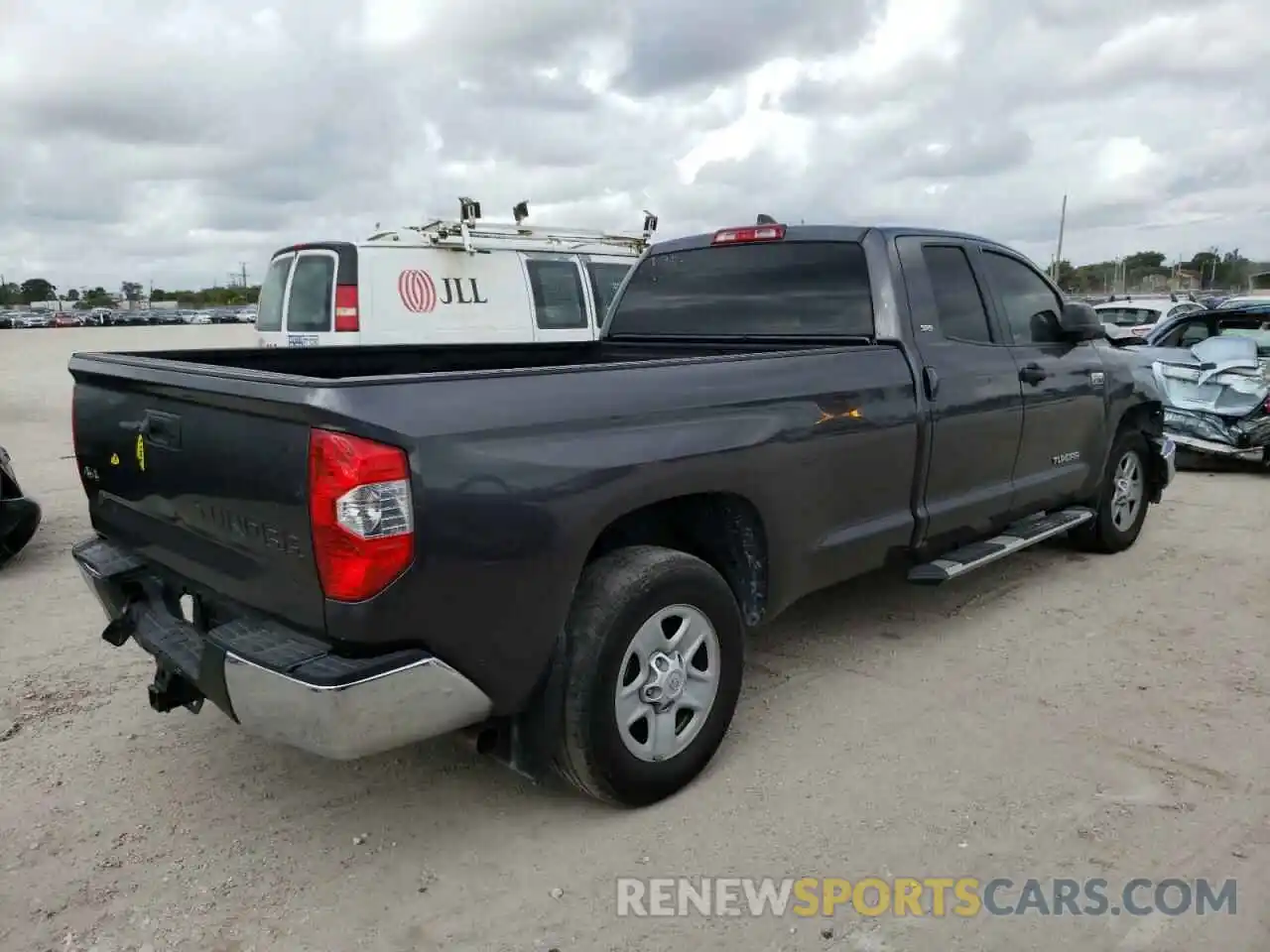 4 Photograph of a damaged car 5TFCY5F14LX025935 TOYOTA TUNDRA 2020