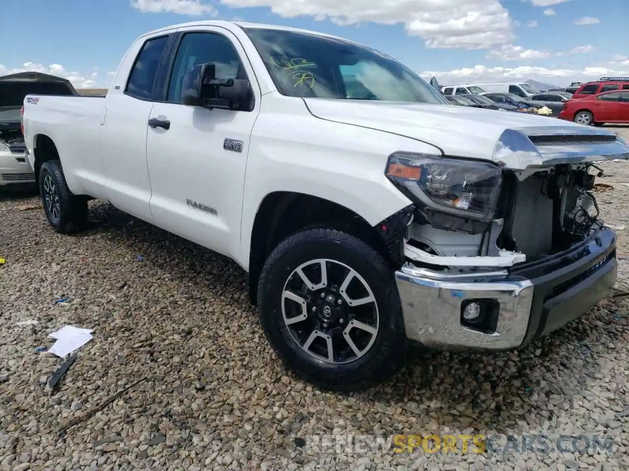 1 Photograph of a damaged car 5TFCY5F14LX026034 TOYOTA TUNDRA 2020