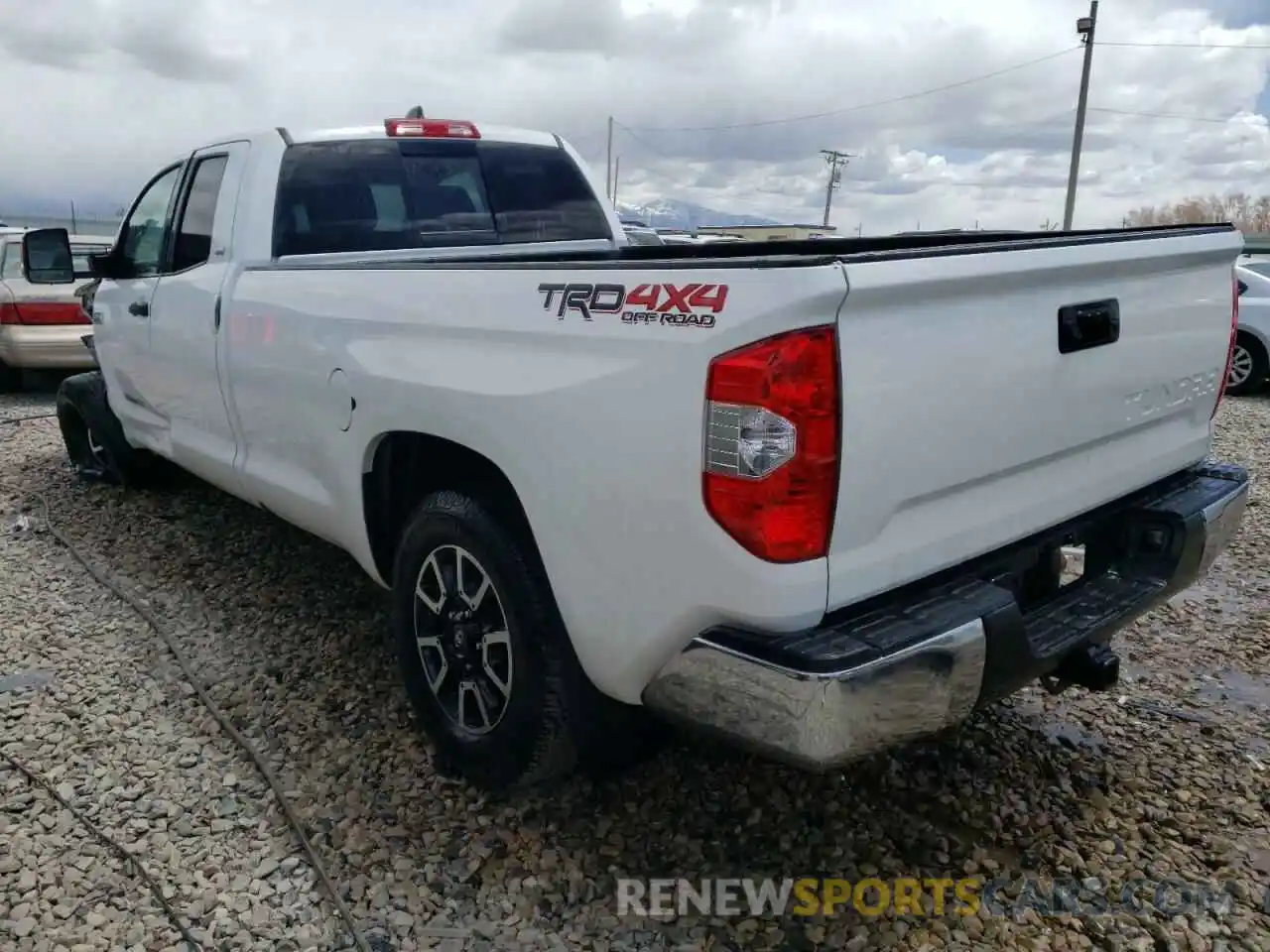 3 Photograph of a damaged car 5TFCY5F14LX026034 TOYOTA TUNDRA 2020