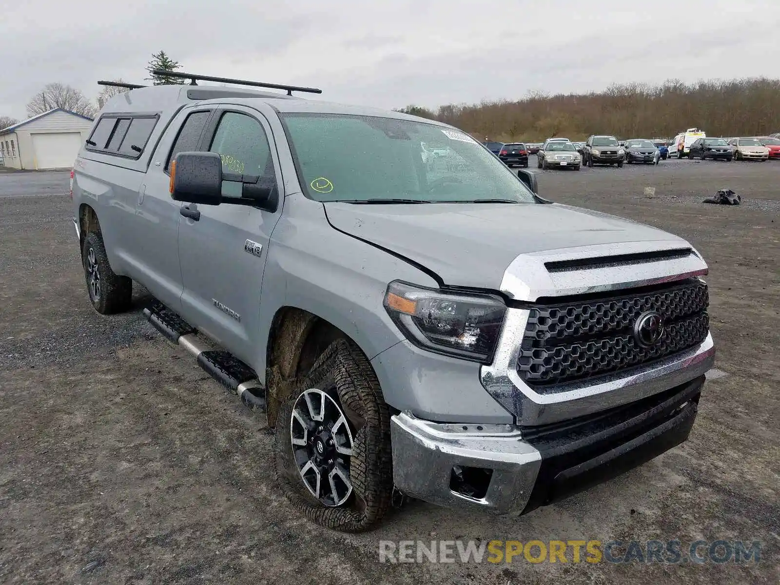 1 Photograph of a damaged car 5TFCY5F15LX025684 TOYOTA TUNDRA 2020