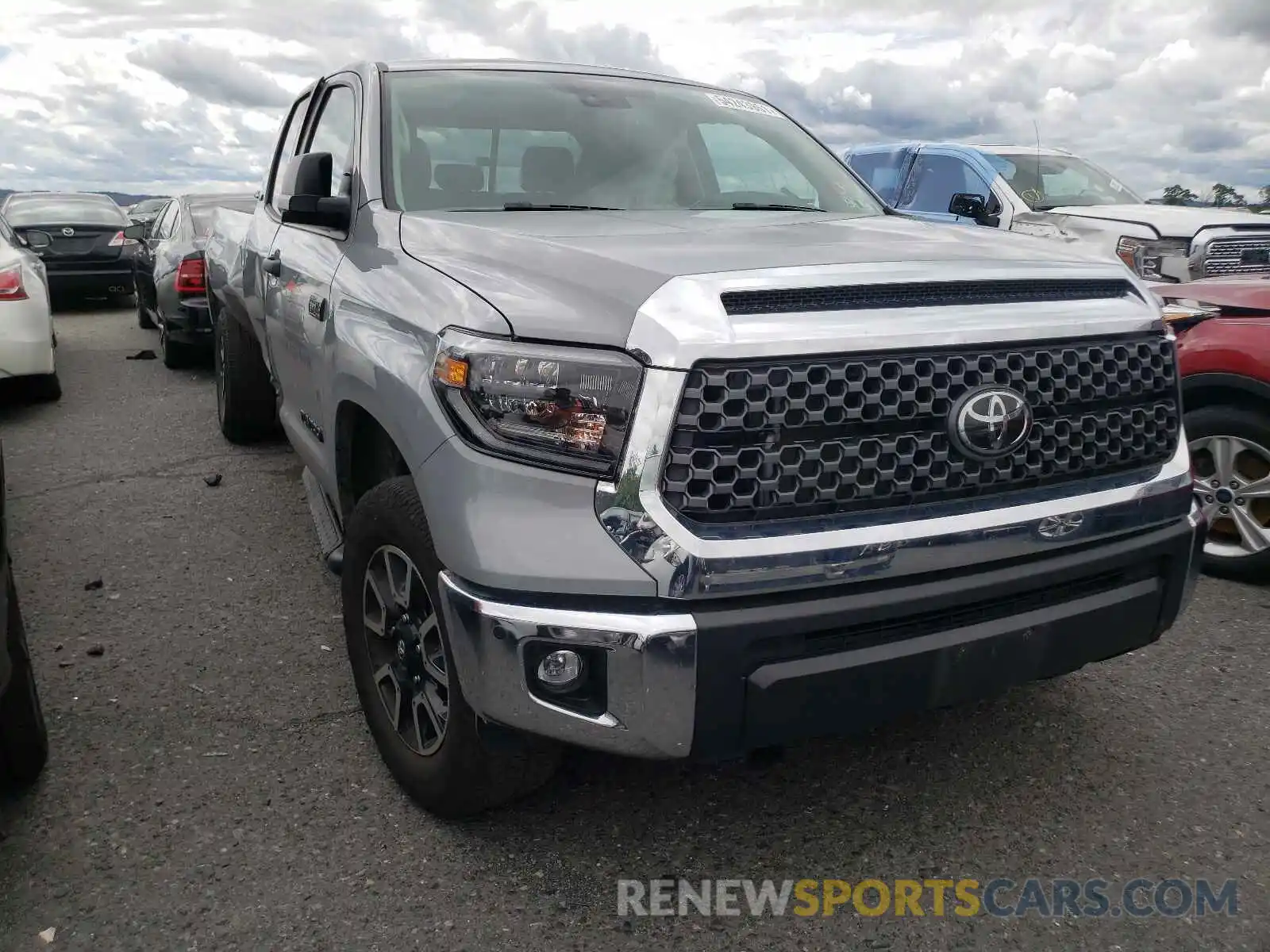 1 Photograph of a damaged car 5TFCY5F15LX026172 TOYOTA TUNDRA 2020