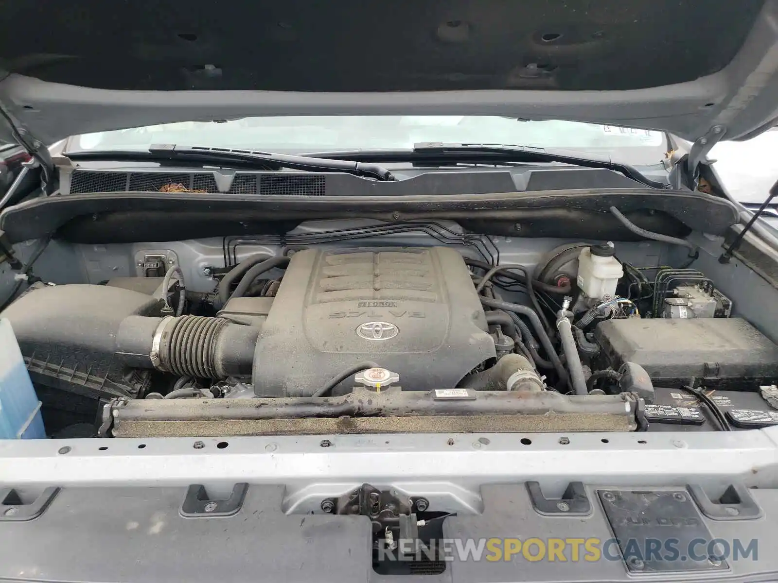 7 Photograph of a damaged car 5TFCY5F15LX026172 TOYOTA TUNDRA 2020