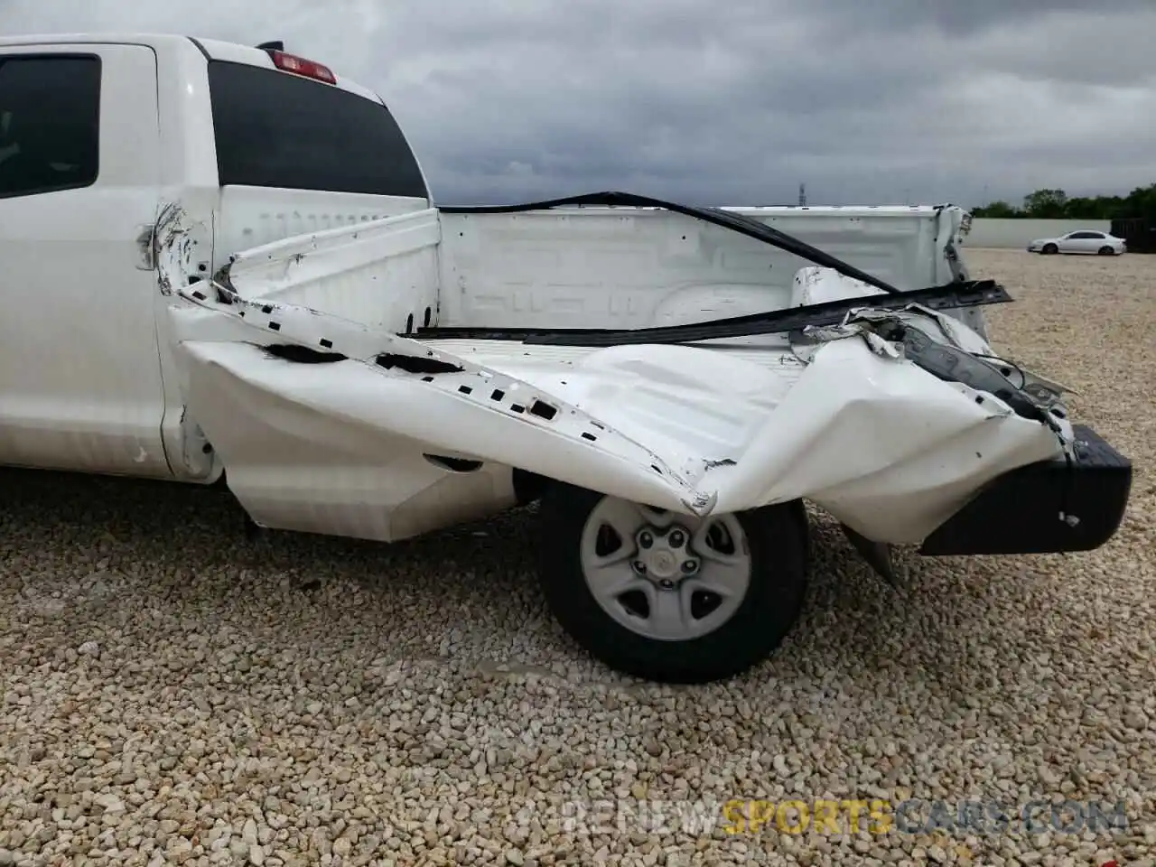 9 Photograph of a damaged car 5TFCY5F15LX026687 TOYOTA TUNDRA 2020