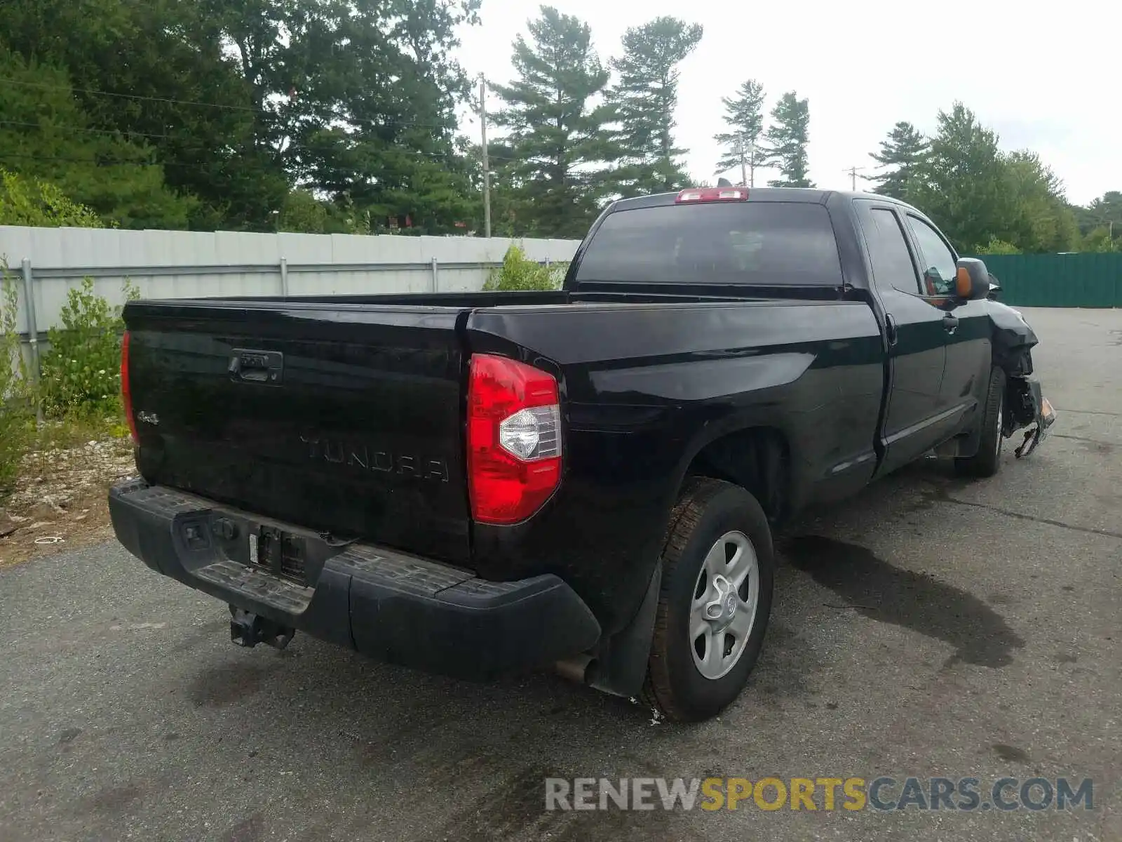 4 Photograph of a damaged car 5TFCY5F16LX025726 TOYOTA TUNDRA 2020