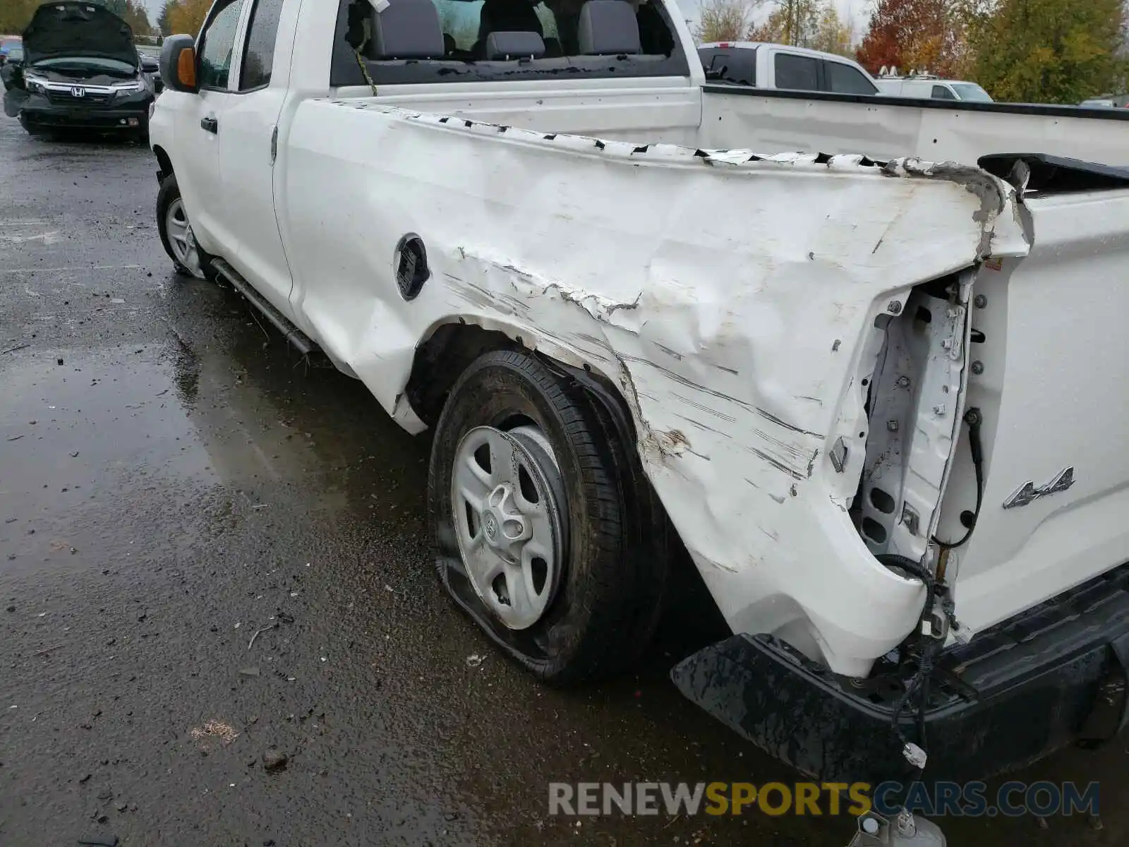 9 Photograph of a damaged car 5TFCY5F19LX026658 TOYOTA TUNDRA 2020