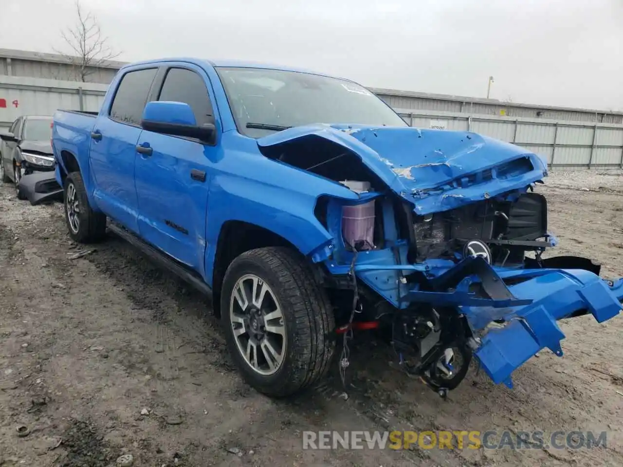 1 Photograph of a damaged car 5TFDY5F10LX880474 TOYOTA TUNDRA 2020