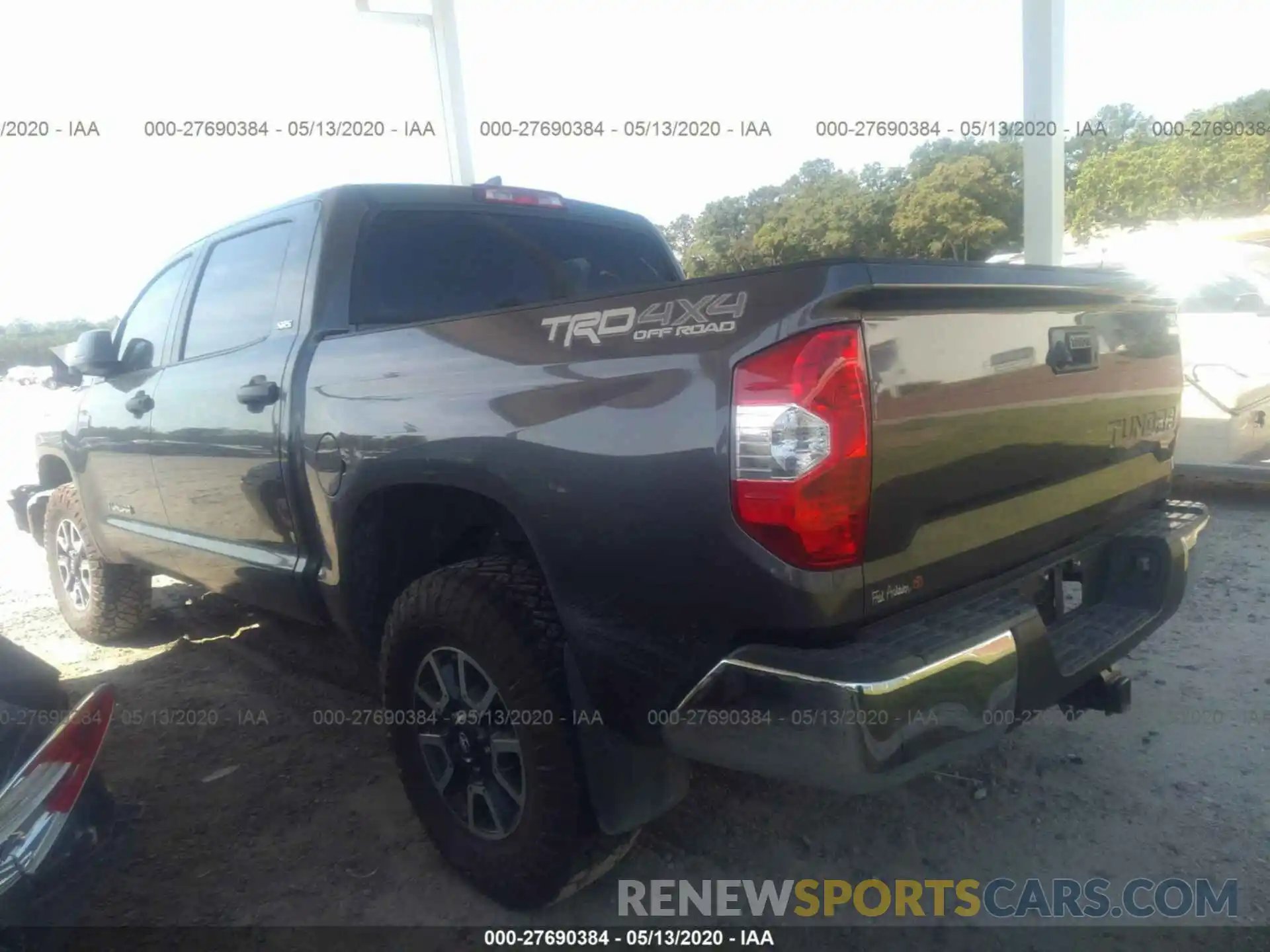 3 Photograph of a damaged car 5TFDY5F10LX885481 TOYOTA TUNDRA 2020