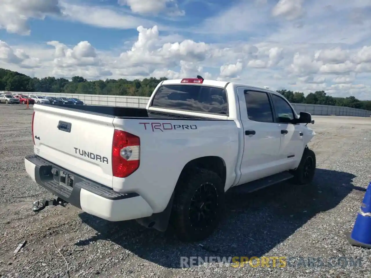 4 Photograph of a damaged car 5TFDY5F10LX891782 TOYOTA TUNDRA 2020