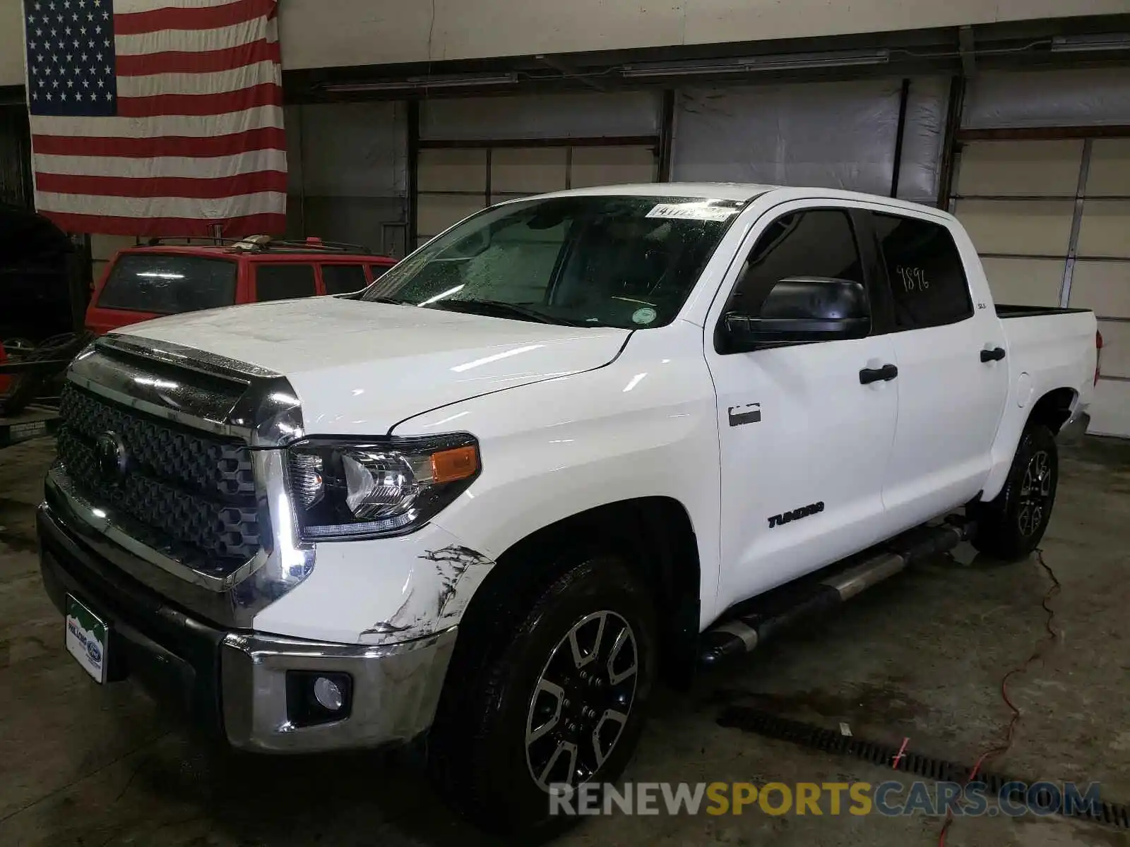 2 Photograph of a damaged car 5TFDY5F10LX903445 TOYOTA TUNDRA 2020