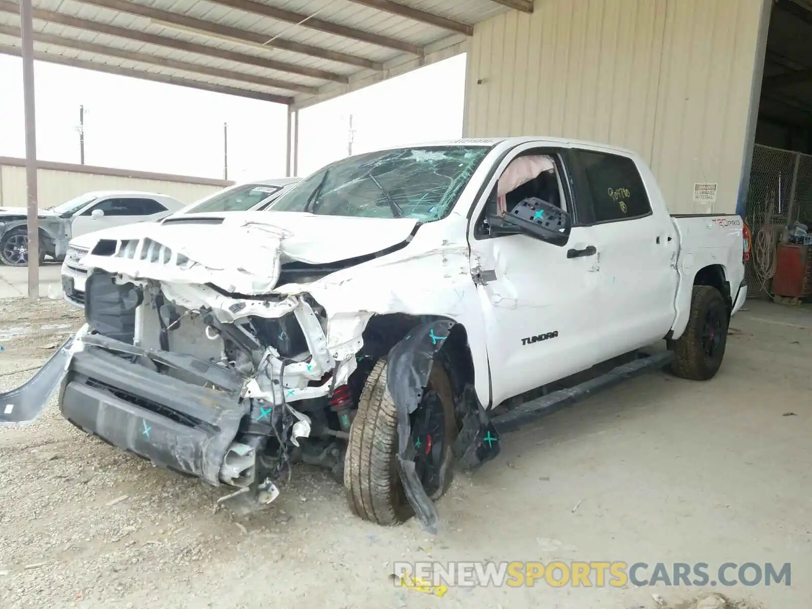 2 Photograph of a damaged car 5TFDY5F10LX904790 TOYOTA TUNDRA 2020