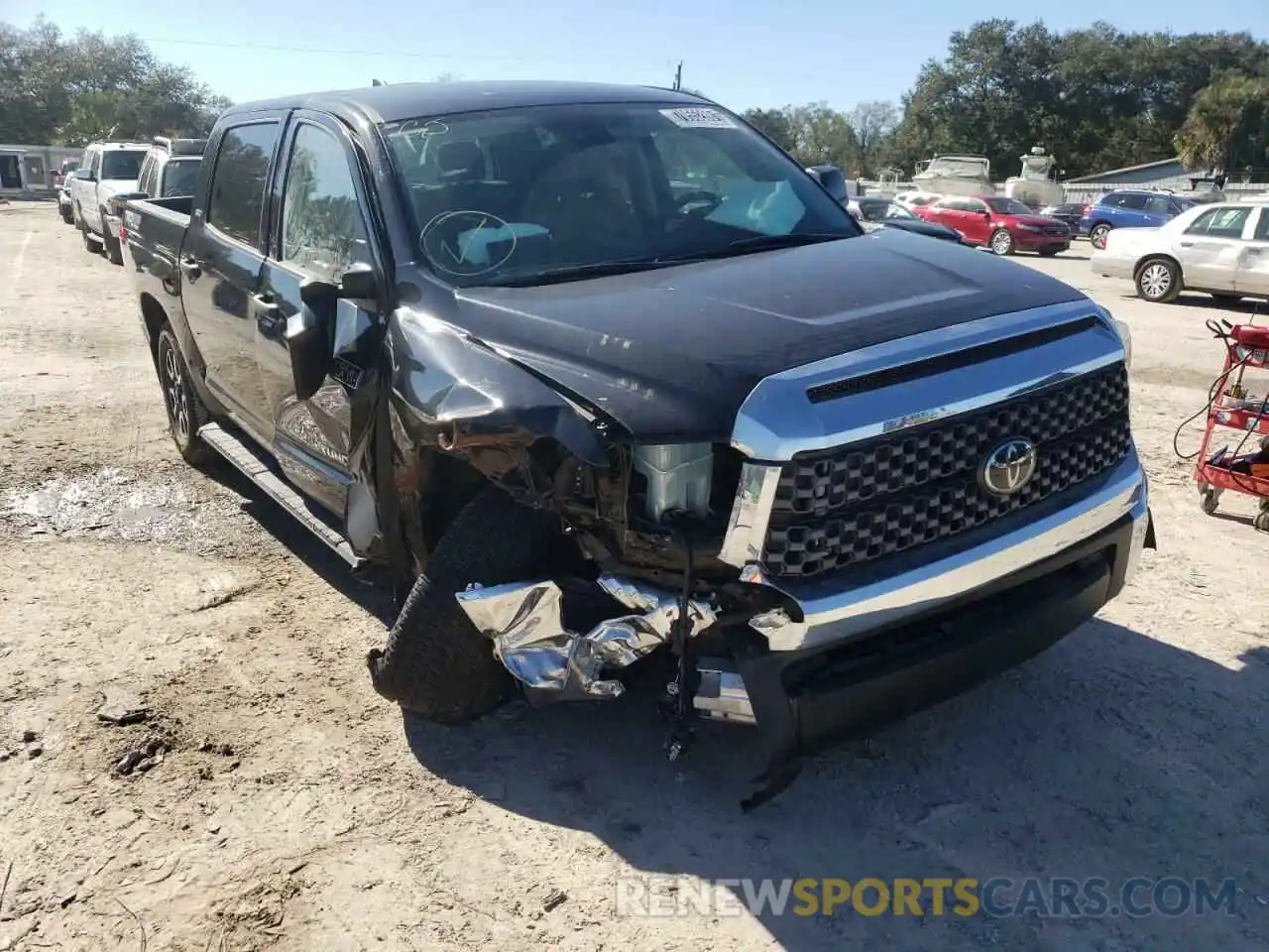 1 Photograph of a damaged car 5TFDY5F10LX912176 TOYOTA TUNDRA 2020