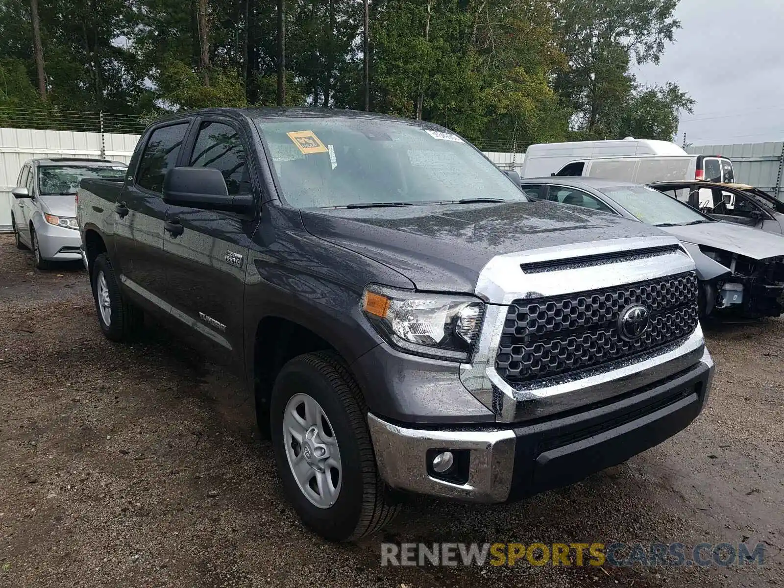 1 Photograph of a damaged car 5TFDY5F10LX913831 TOYOTA TUNDRA 2020