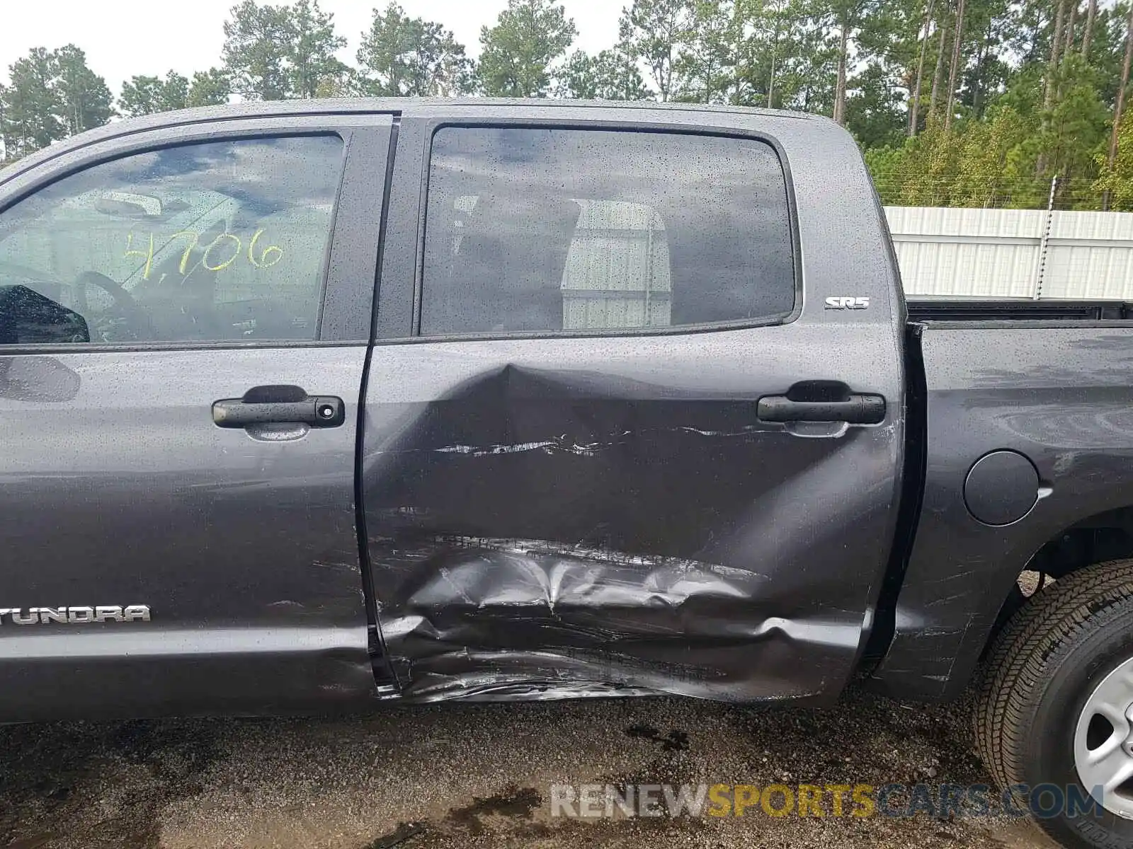 9 Photograph of a damaged car 5TFDY5F10LX913831 TOYOTA TUNDRA 2020