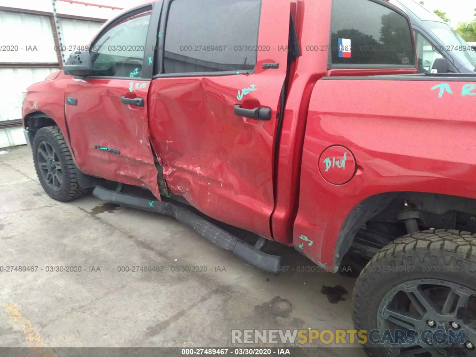 6 Photograph of a damaged car 5TFDY5F10LX916714 TOYOTA TUNDRA 2020