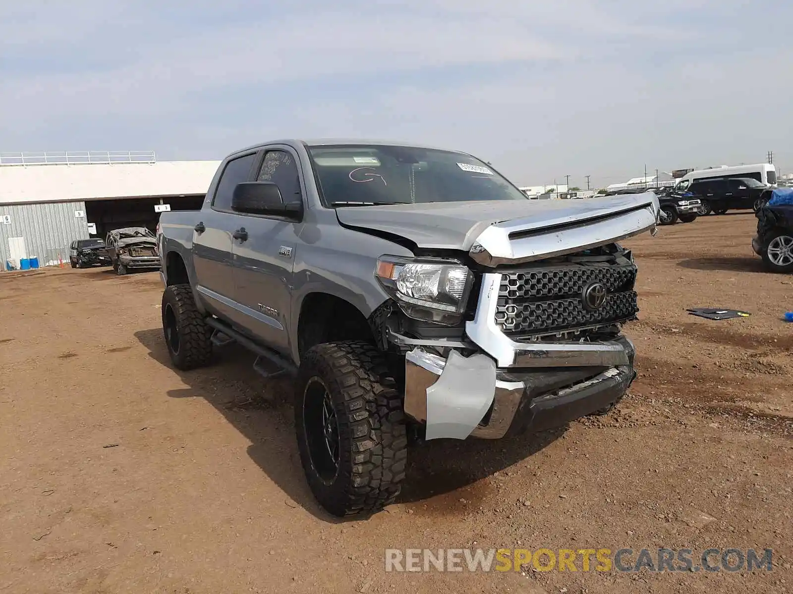 1 Photograph of a damaged car 5TFDY5F10LX928975 TOYOTA TUNDRA 2020