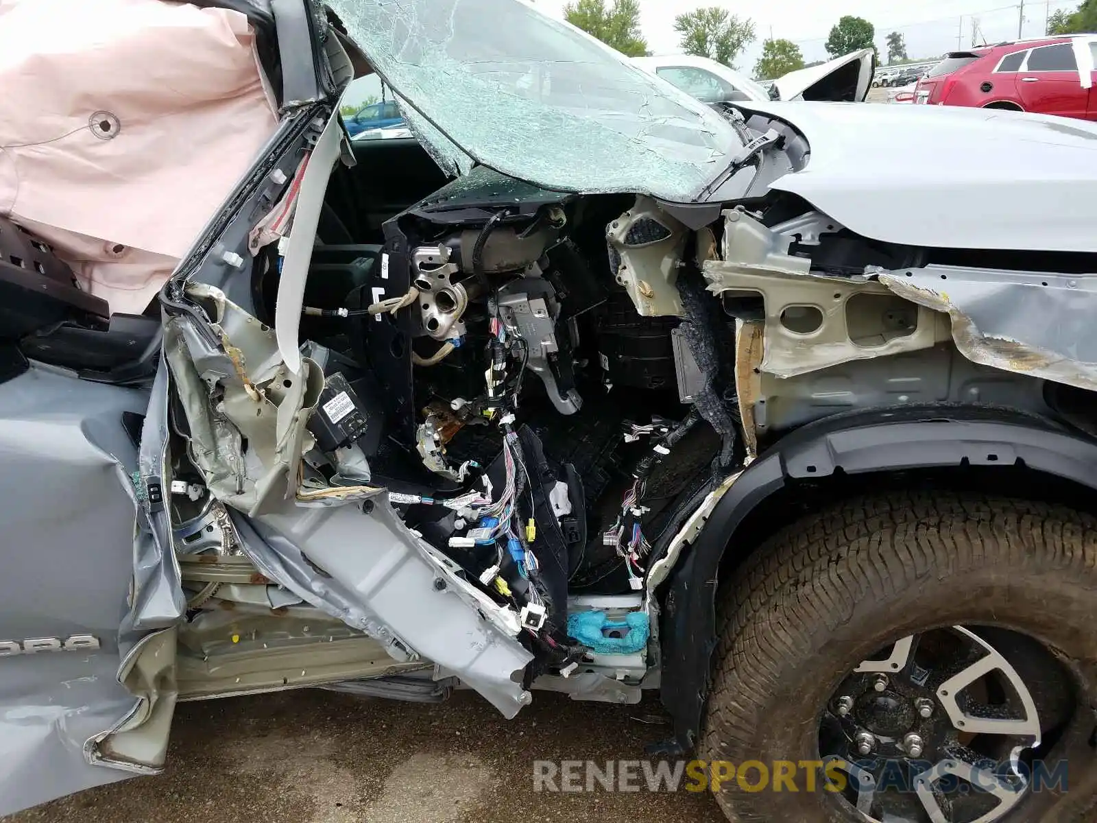 9 Photograph of a damaged car 5TFDY5F10LX935764 TOYOTA TUNDRA 2020