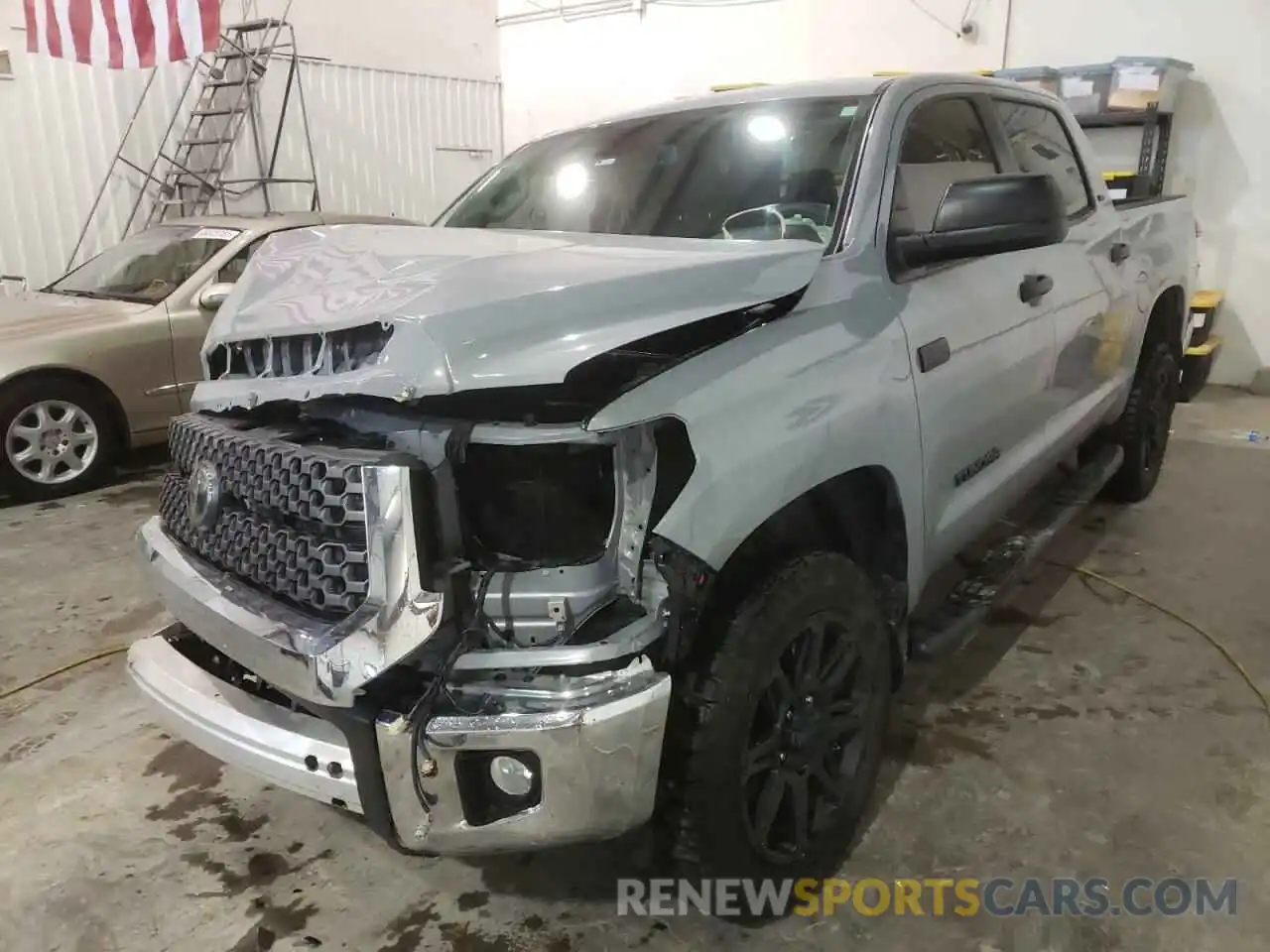 2 Photograph of a damaged car 5TFDY5F10LX938244 TOYOTA TUNDRA 2020