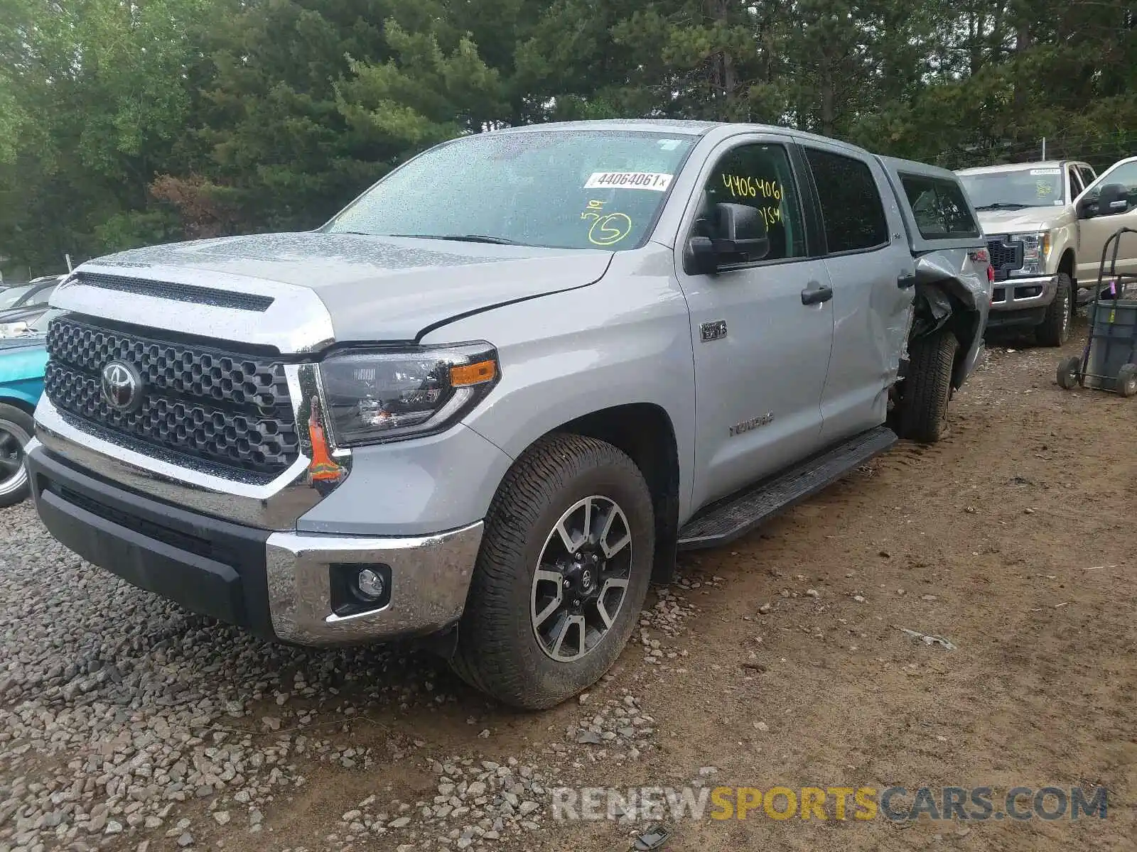 2 Photograph of a damaged car 5TFDY5F10LX946151 TOYOTA TUNDRA 2020