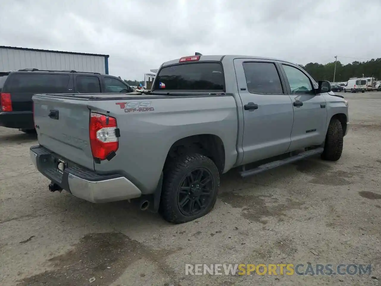 3 Photograph of a damaged car 5TFDY5F11LX880211 TOYOTA TUNDRA 2020