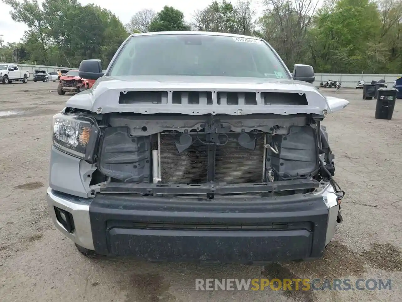 5 Photograph of a damaged car 5TFDY5F11LX880211 TOYOTA TUNDRA 2020