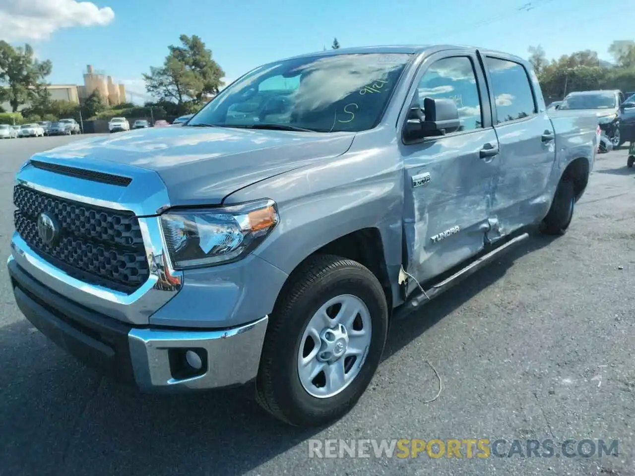 2 Photograph of a damaged car 5TFDY5F11LX882007 TOYOTA TUNDRA 2020