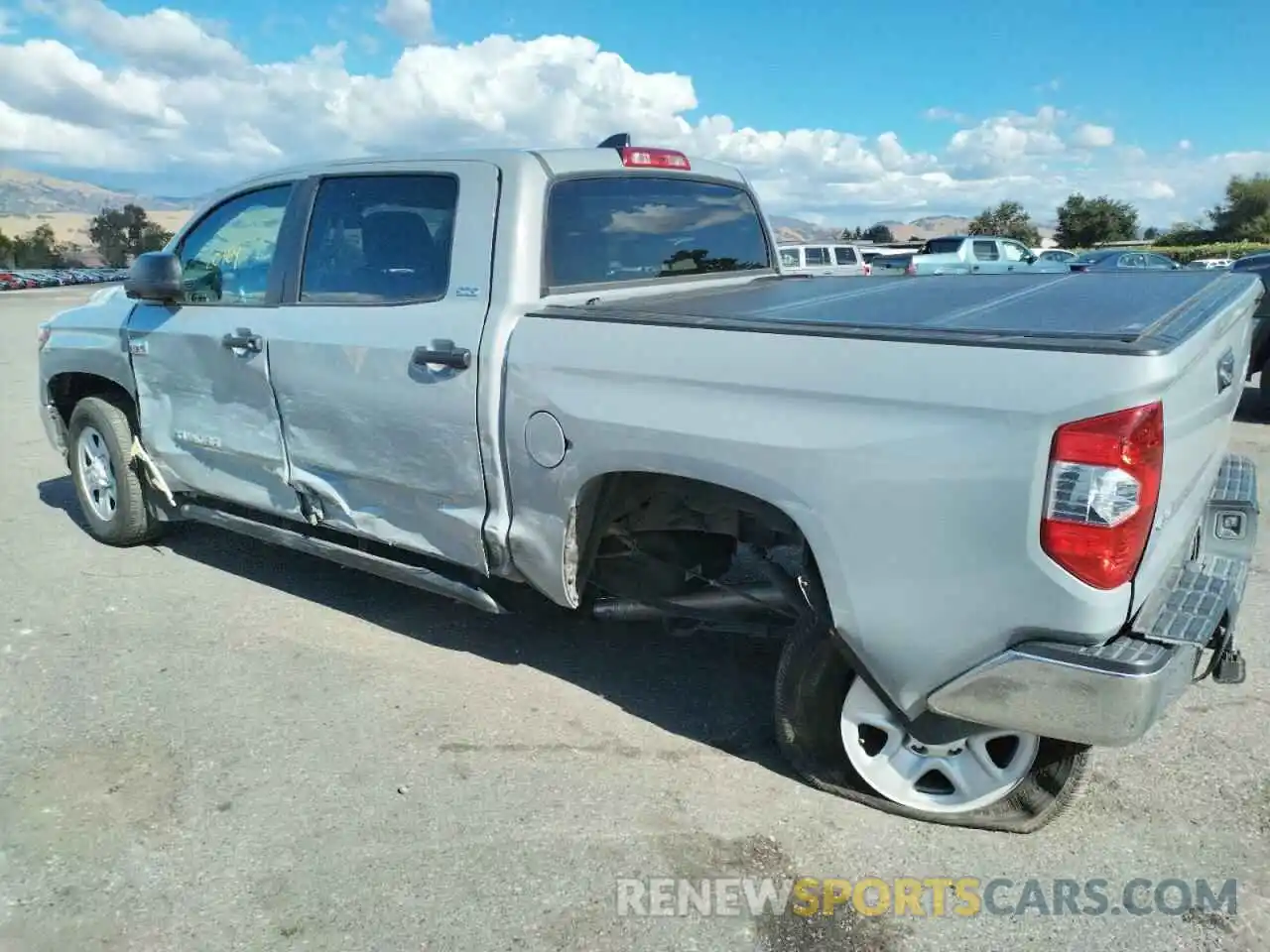 9 Photograph of a damaged car 5TFDY5F11LX882007 TOYOTA TUNDRA 2020