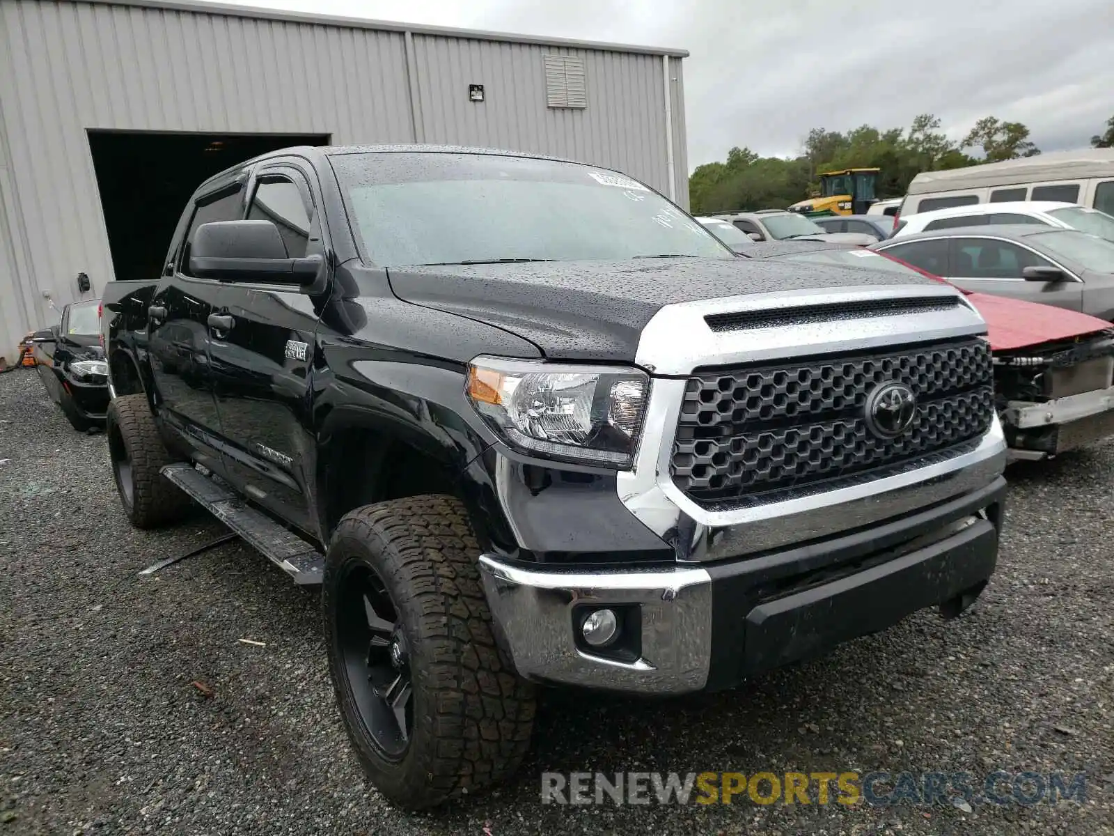 1 Photograph of a damaged car 5TFDY5F11LX884825 TOYOTA TUNDRA 2020