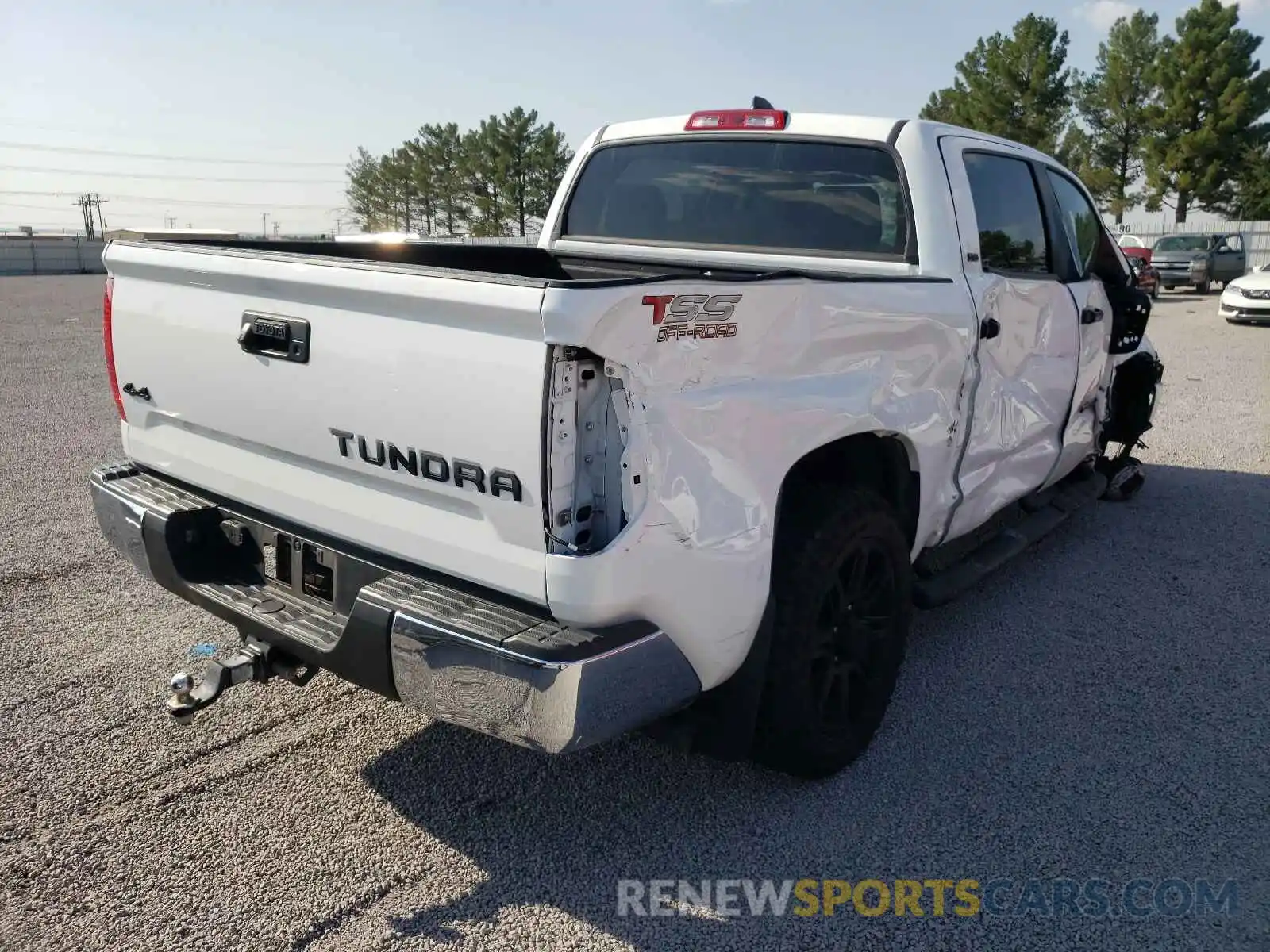 4 Photograph of a damaged car 5TFDY5F11LX885098 TOYOTA TUNDRA 2020