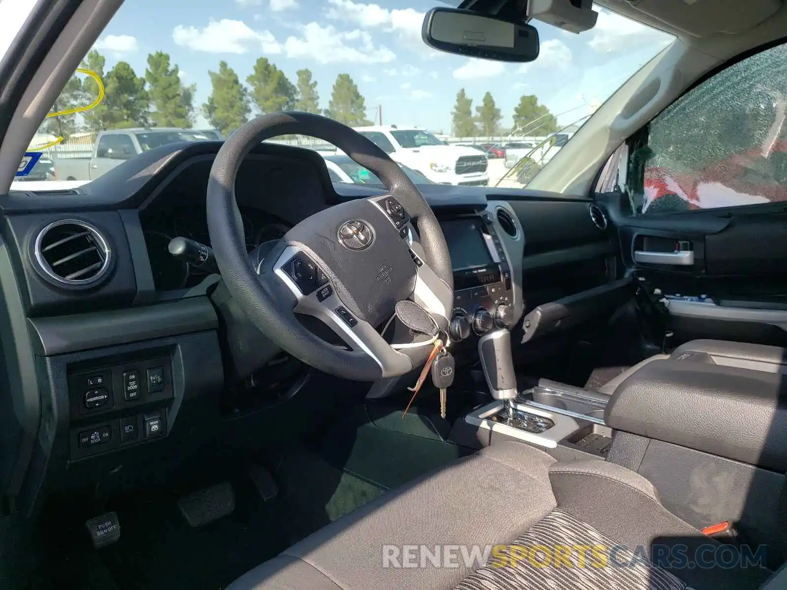 9 Photograph of a damaged car 5TFDY5F11LX885098 TOYOTA TUNDRA 2020