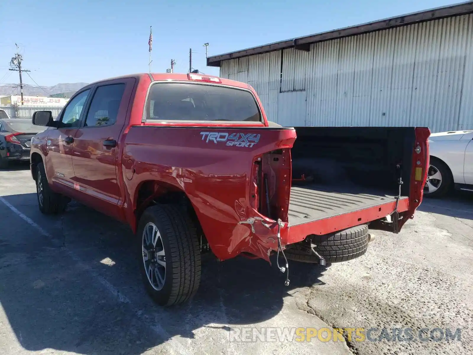 3 Photograph of a damaged car 5TFDY5F11LX888485 TOYOTA TUNDRA 2020