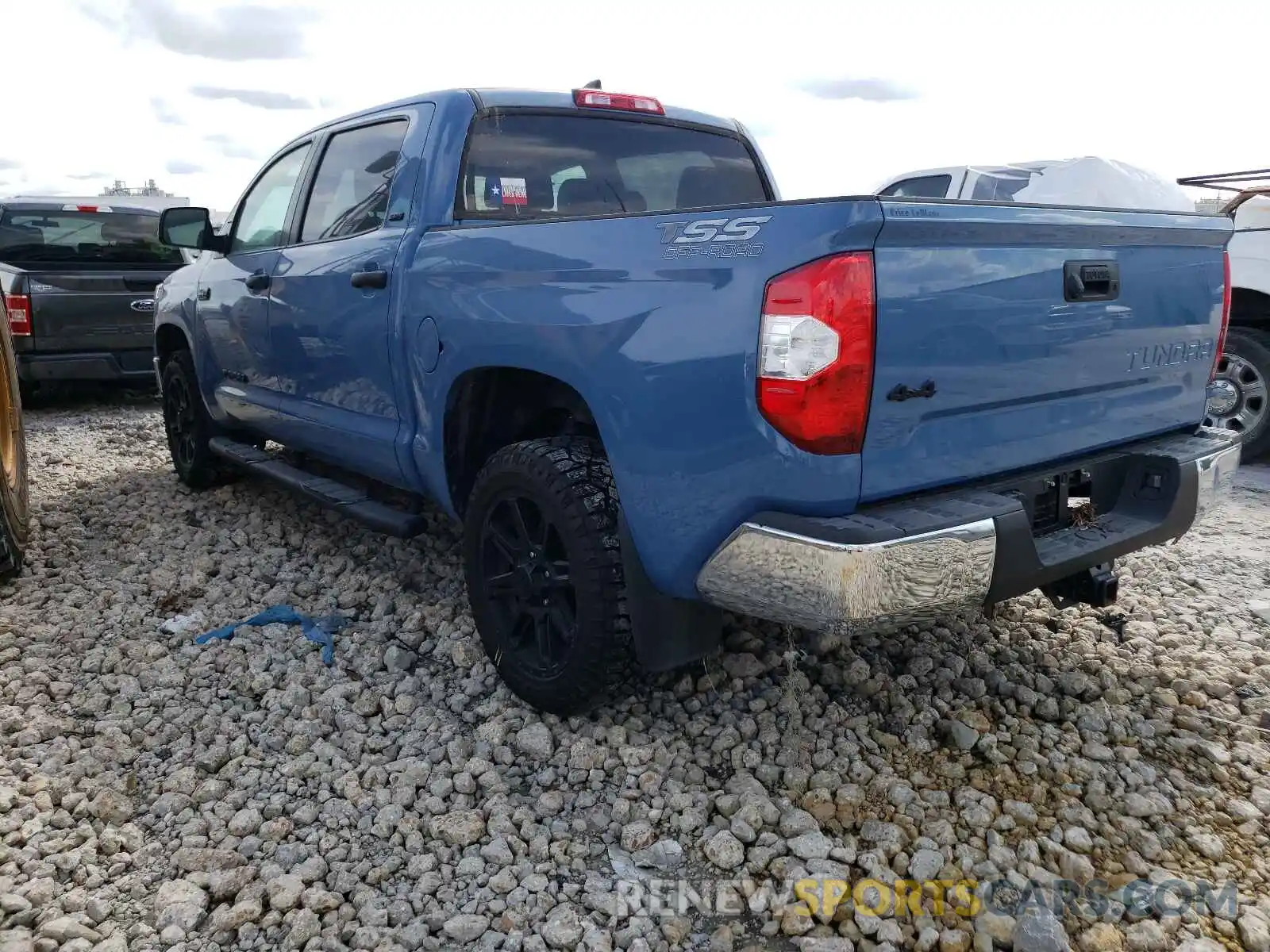 3 Фотография поврежденного автомобиля 5TFDY5F11LX898661 TOYOTA TUNDRA 2020