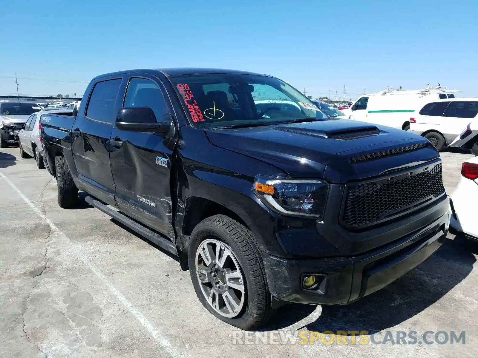 1 Photograph of a damaged car 5TFDY5F11LX903759 TOYOTA TUNDRA 2020