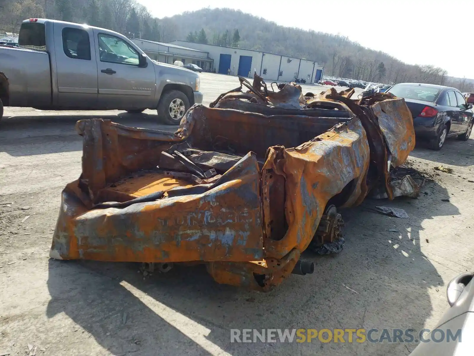 4 Photograph of a damaged car 5TFDY5F11LX916057 TOYOTA TUNDRA 2020