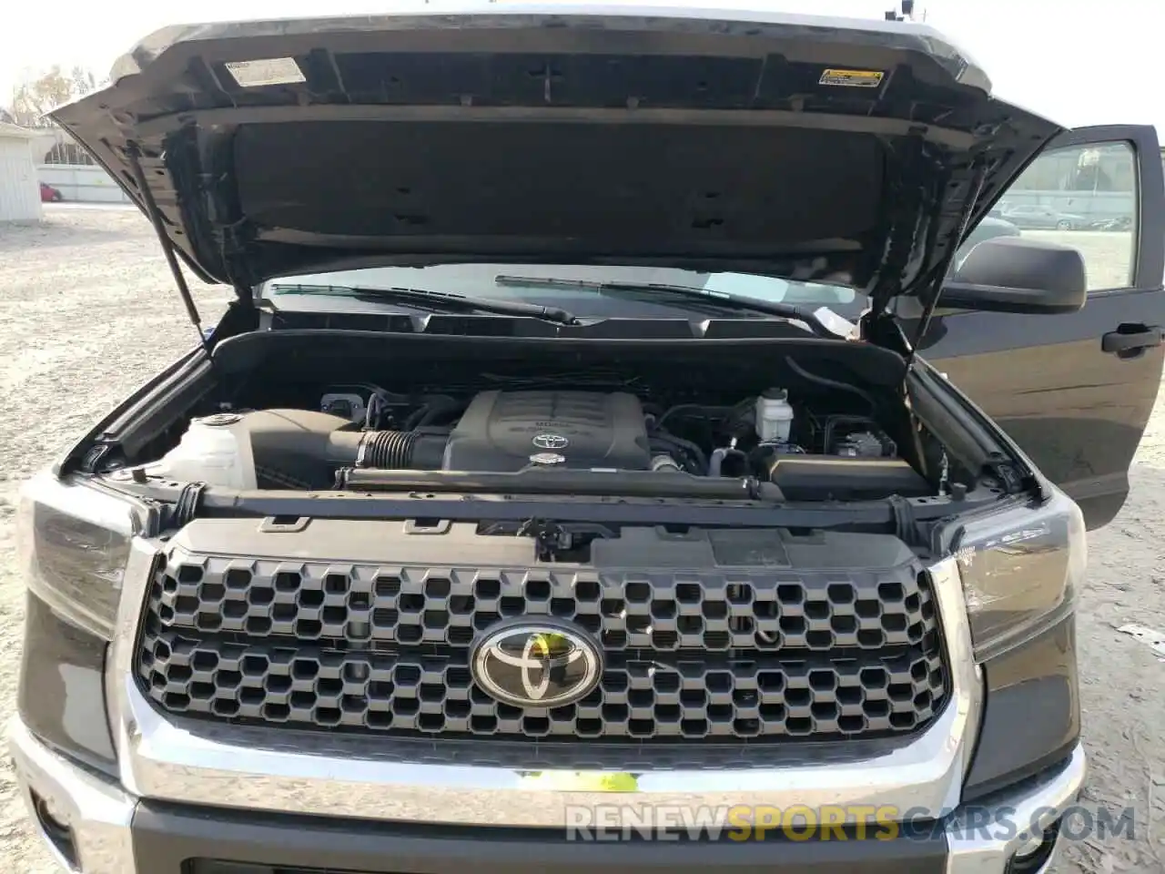 7 Photograph of a damaged car 5TFDY5F11LX925857 TOYOTA TUNDRA 2020