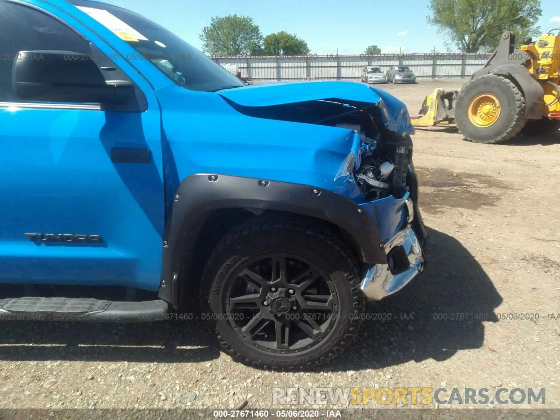 6 Photograph of a damaged car 5TFDY5F12LX884817 TOYOTA TUNDRA 2020