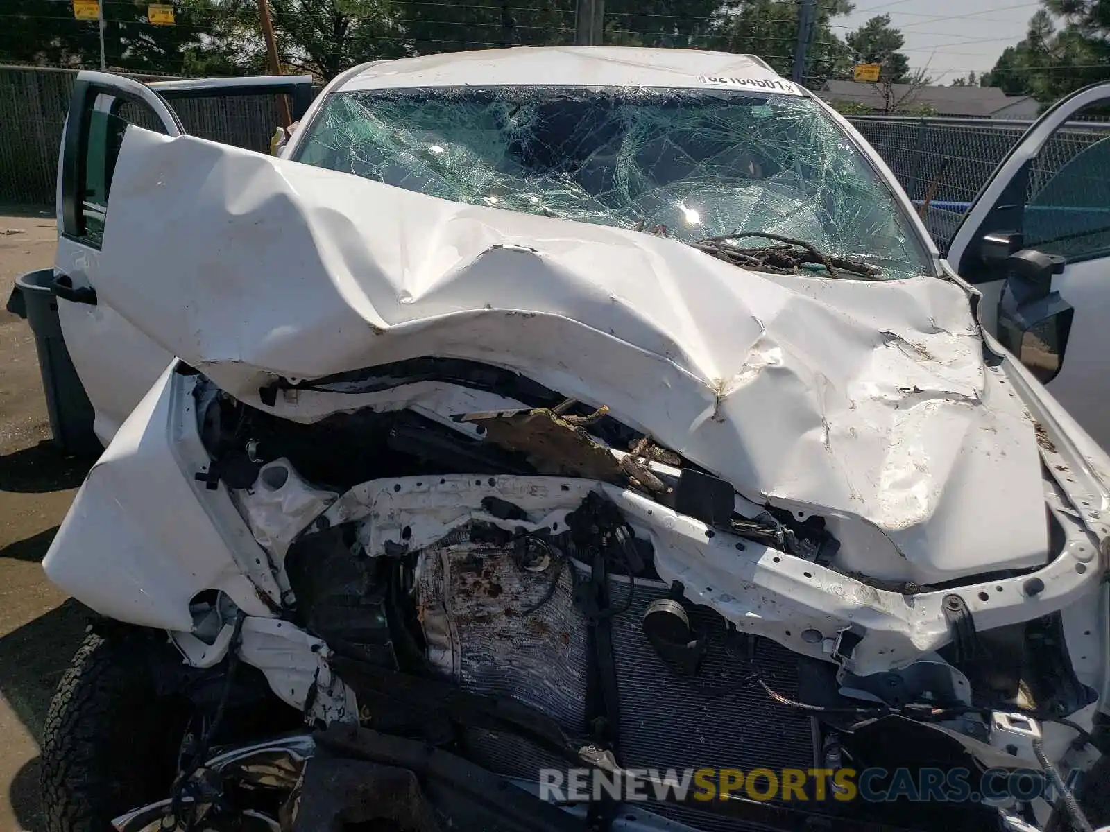 7 Photograph of a damaged car 5TFDY5F12LX890407 TOYOTA TUNDRA 2020