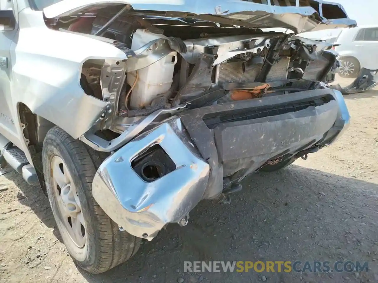 9 Photograph of a damaged car 5TFDY5F12LX896868 TOYOTA TUNDRA 2020