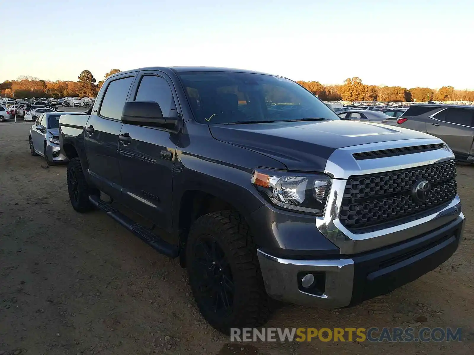 1 Photograph of a damaged car 5TFDY5F12LX913183 TOYOTA TUNDRA 2020